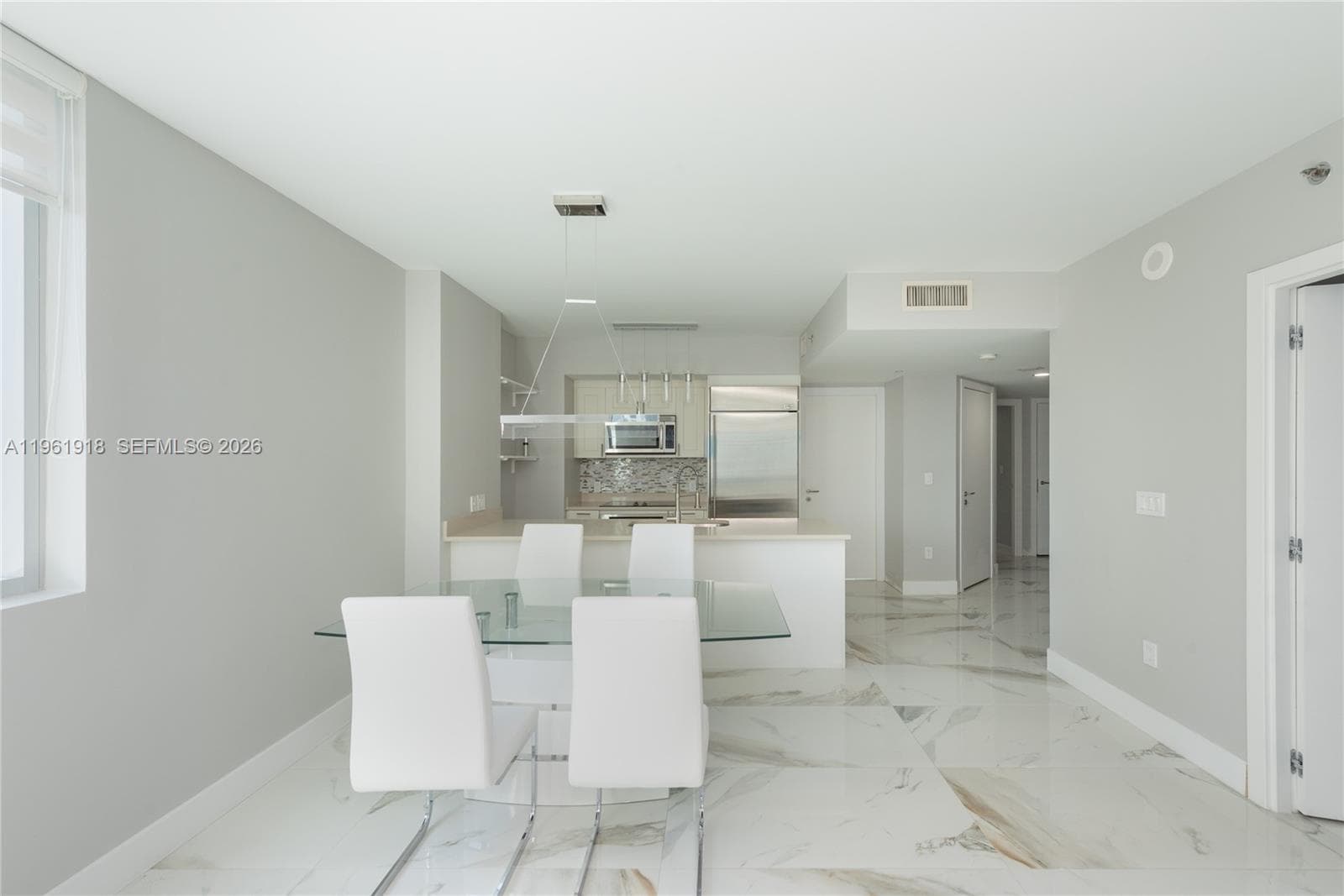 55 SE 6 ST 1207 photo 12