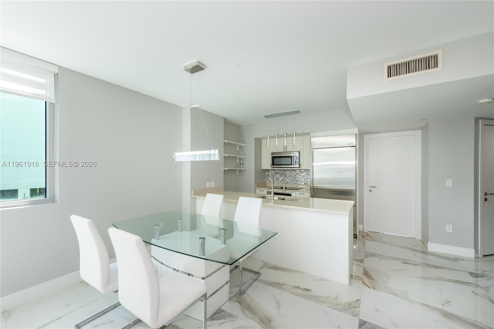 55 SE 6 ST 1207 photo 1
