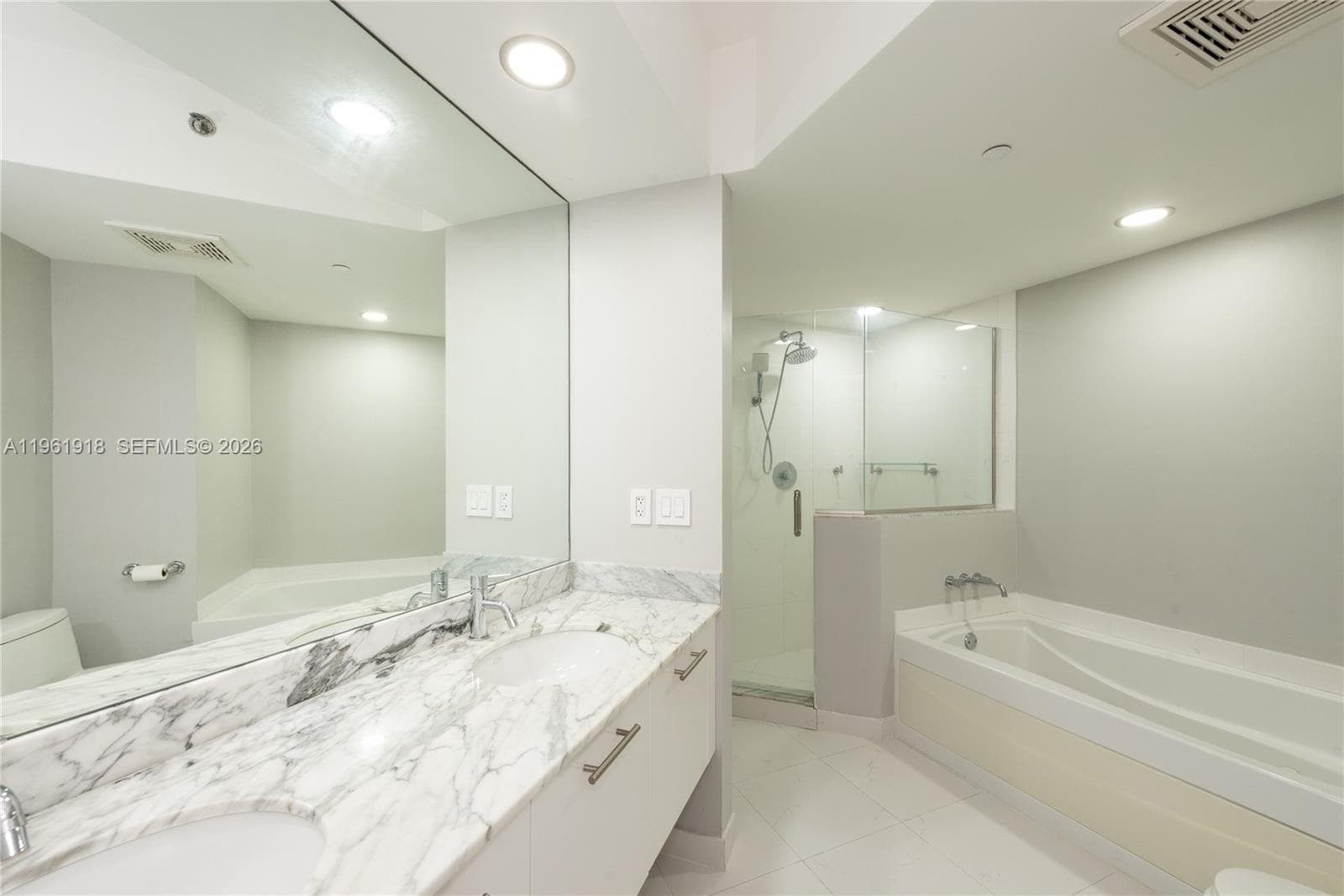 55 SE 6 ST 1207 photo 20