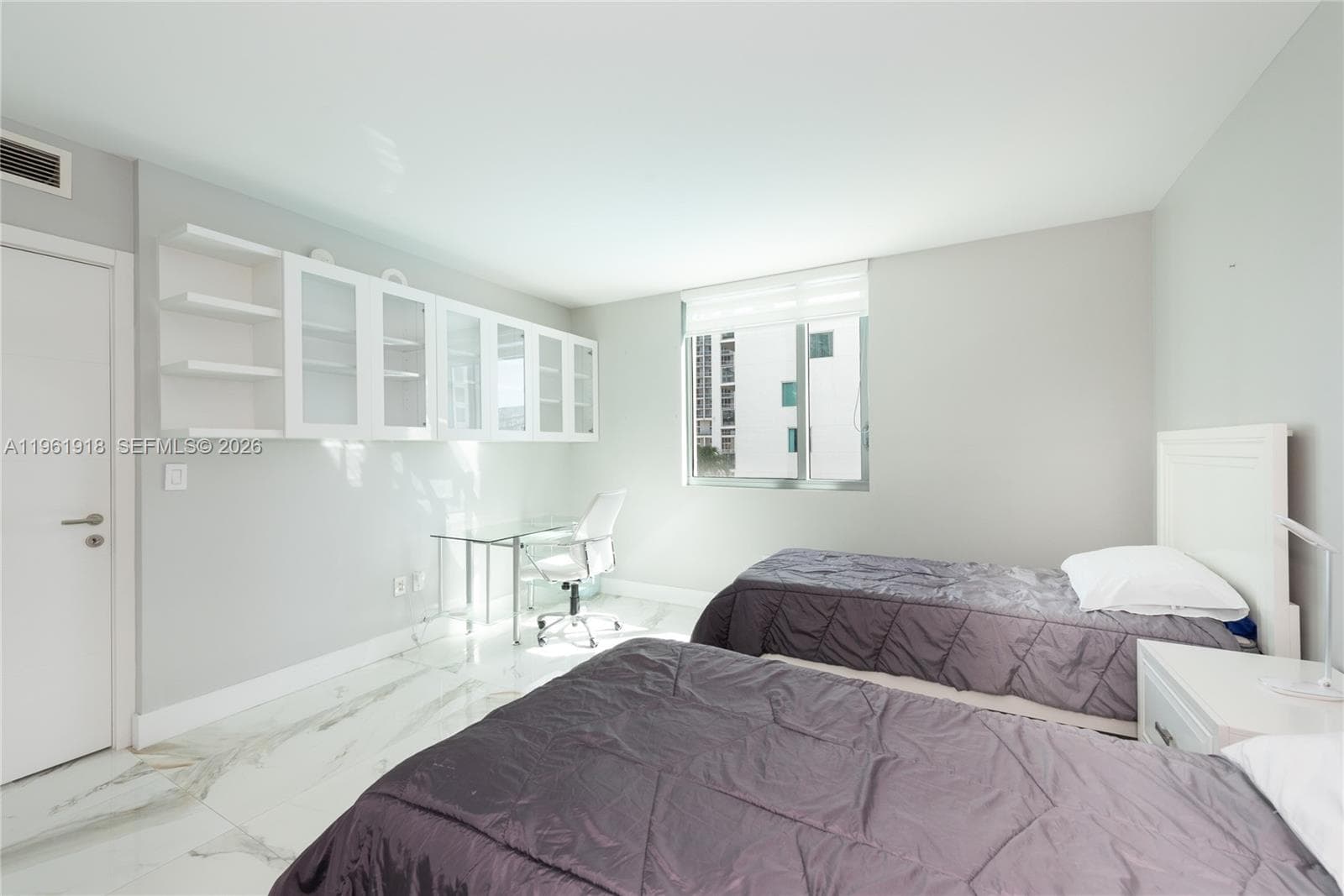 55 SE 6 ST 1207 photo 25