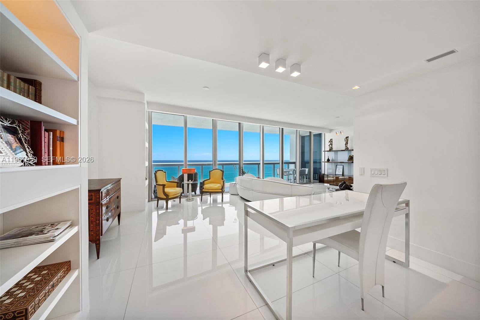 6899 Collins Ave 2307/10 photo 10