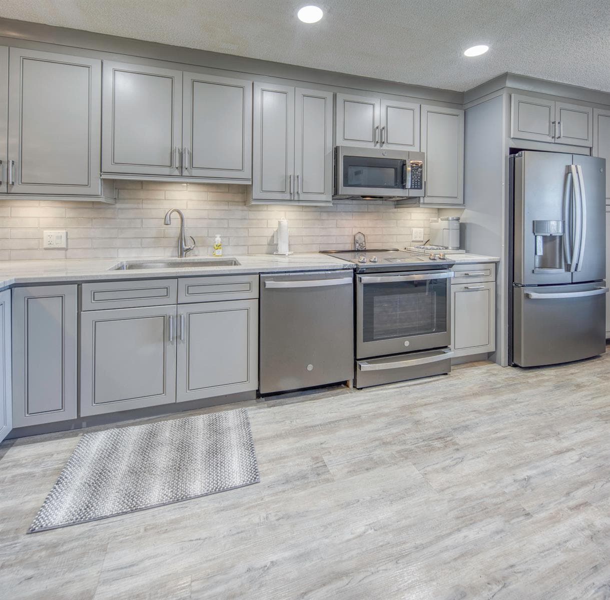 1720 NW 20th Avenue 201 photo 8