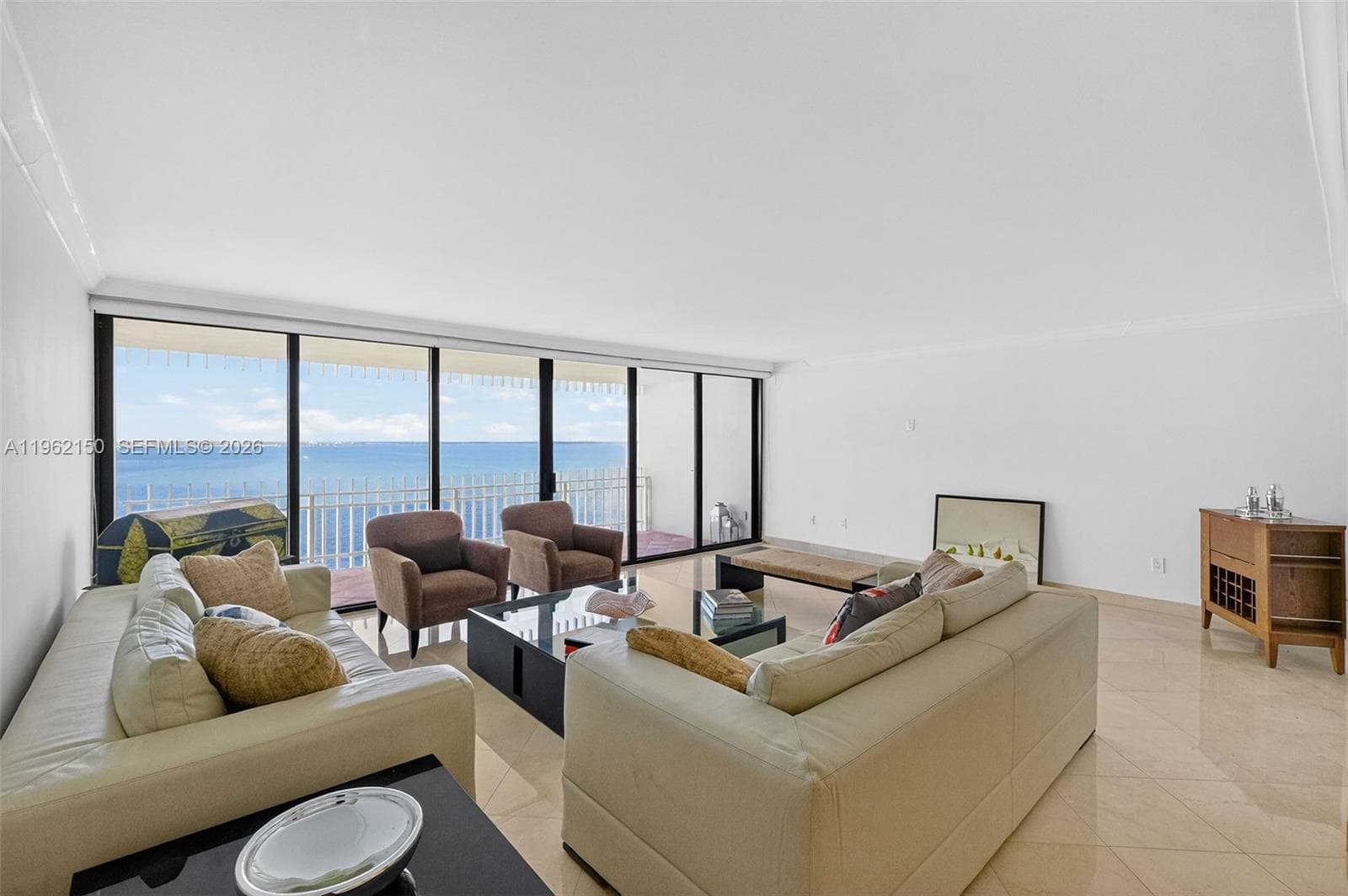 2 Grove Isle Dr B1505 photo 2