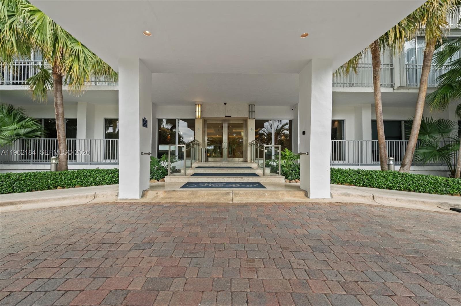 600 Grapetree Dr 3DS photo 21