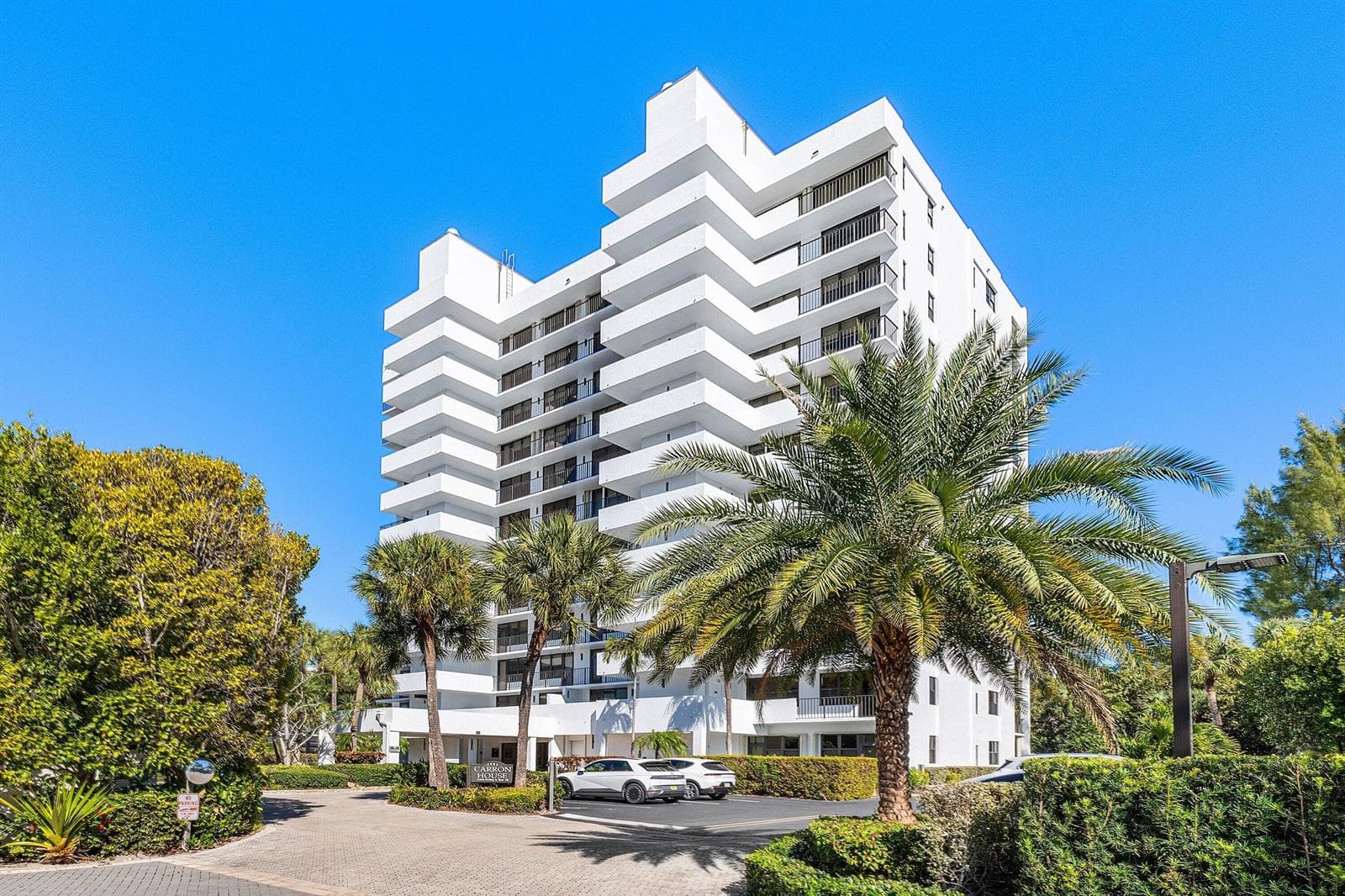 4600 S Ocean Boulevard 301 photo 2