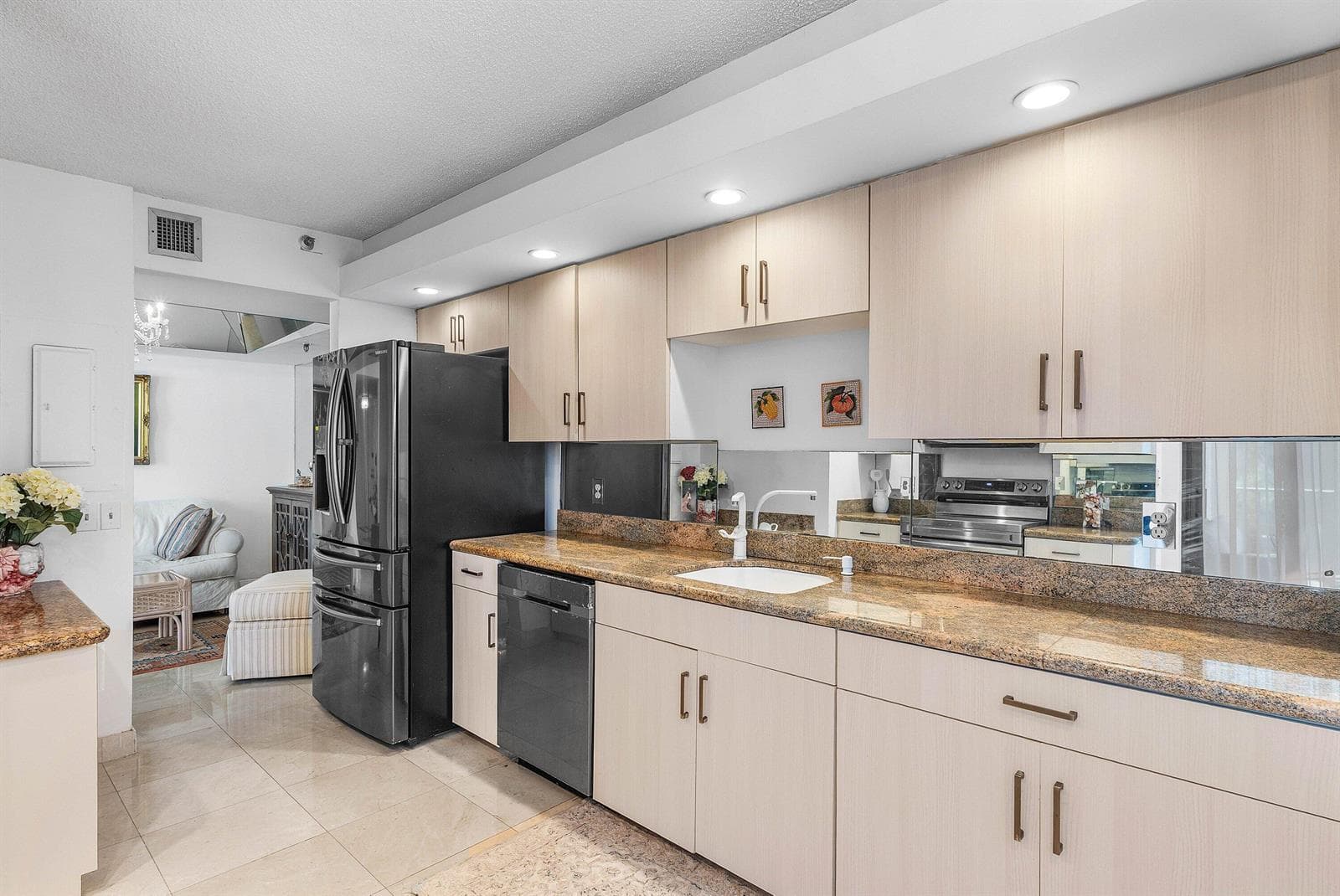 4600 S Ocean Boulevard 301 photo 8