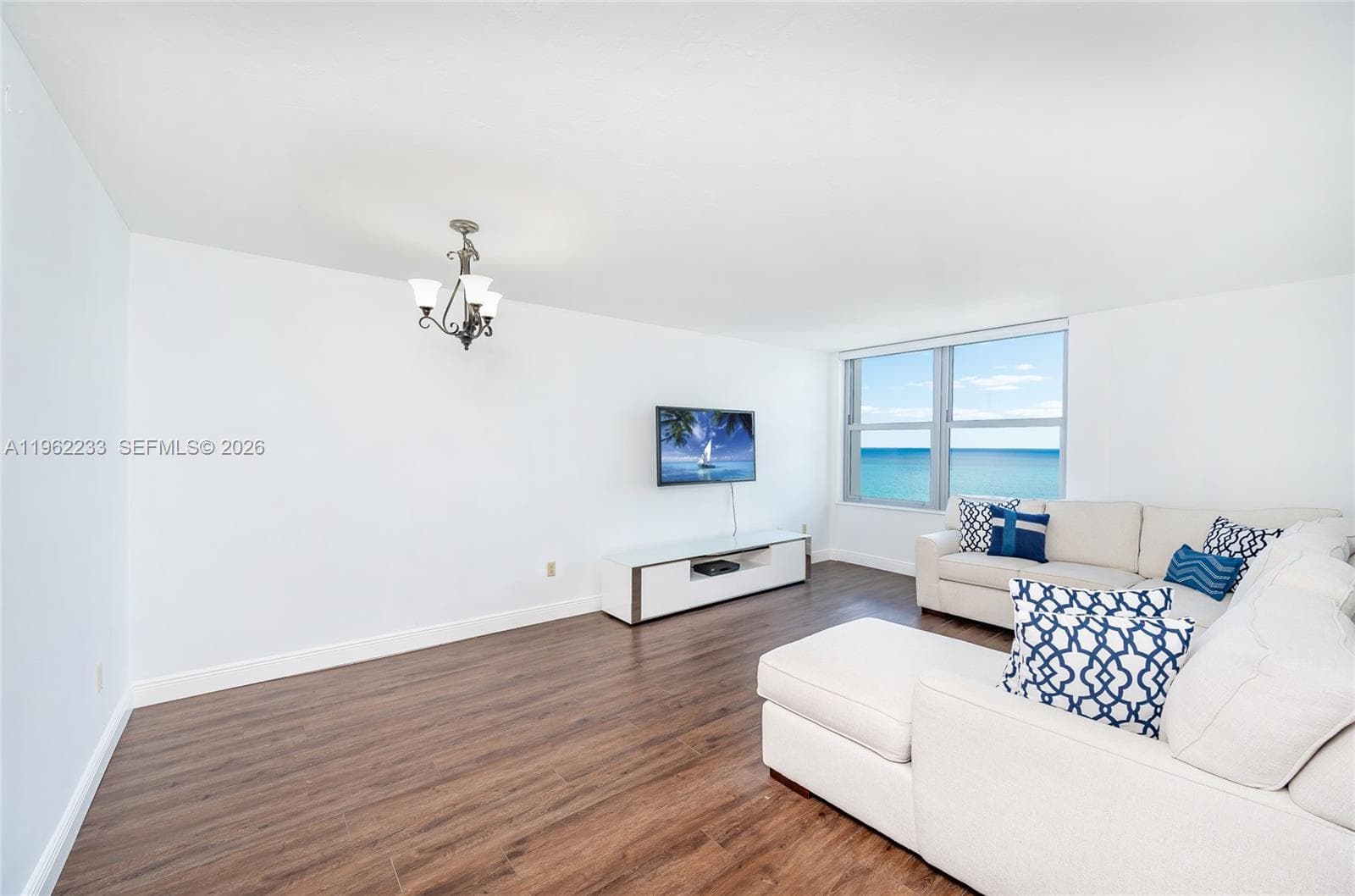 2899 Collins Ave 1505 photo 7