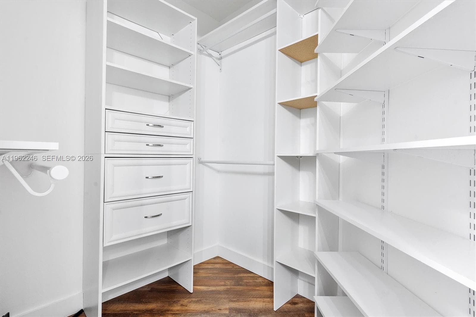 385 36th Ave photo 17