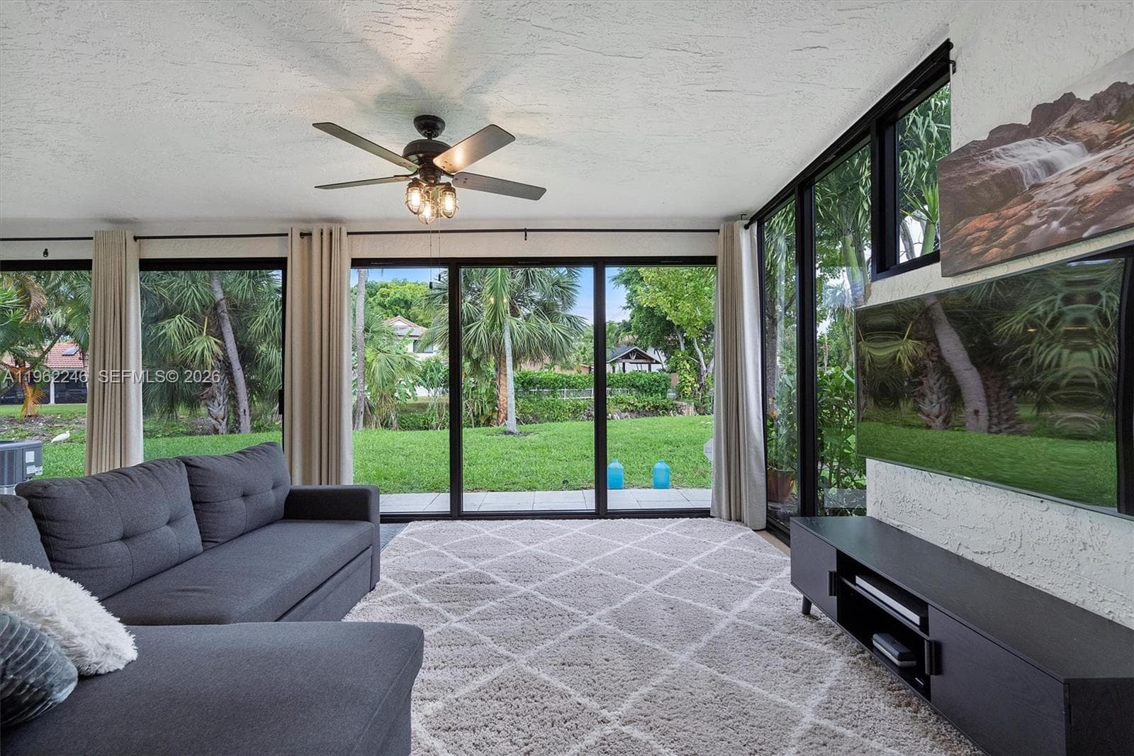 385 36th Ave photo 9