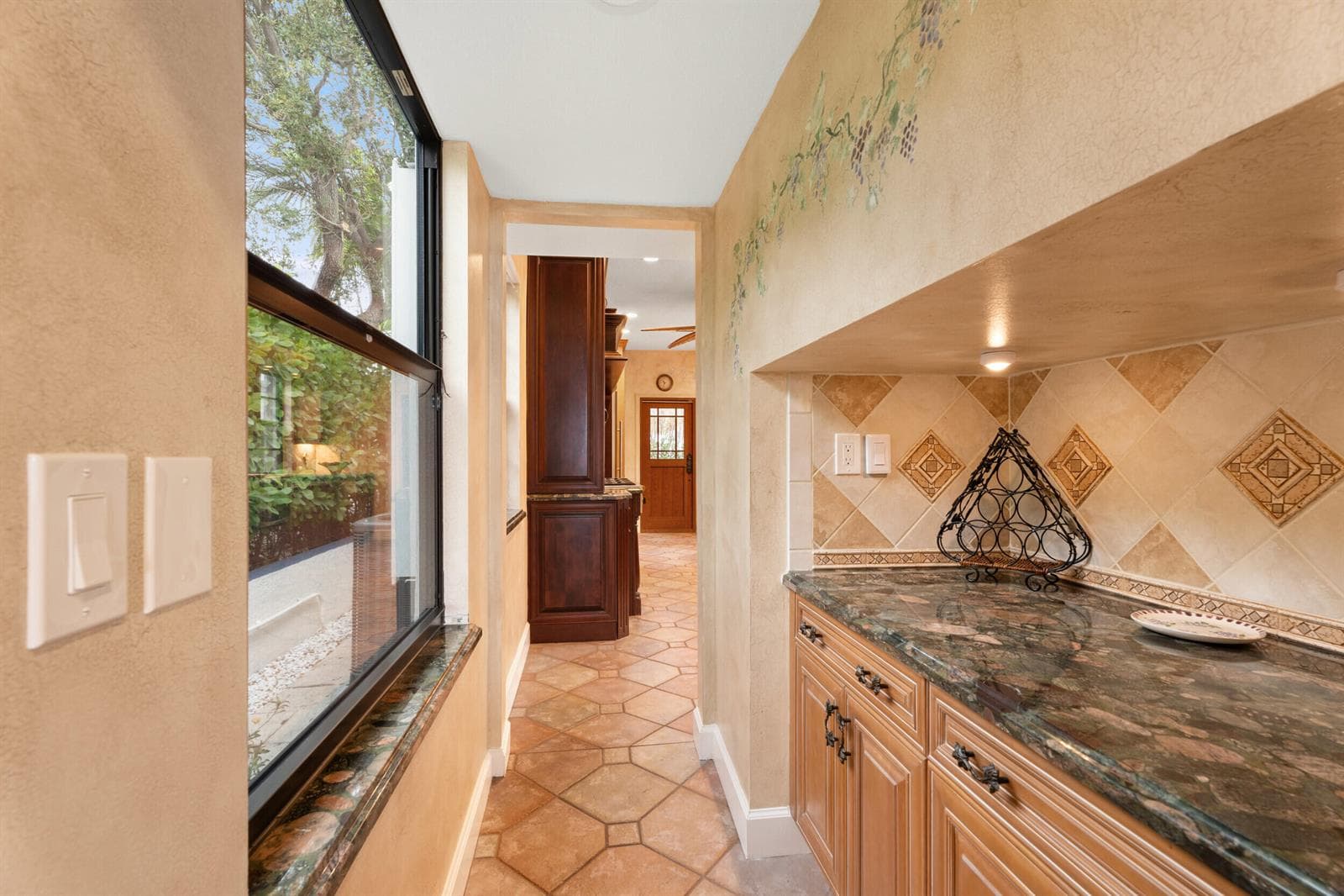 114 S Lake Drive photo 17