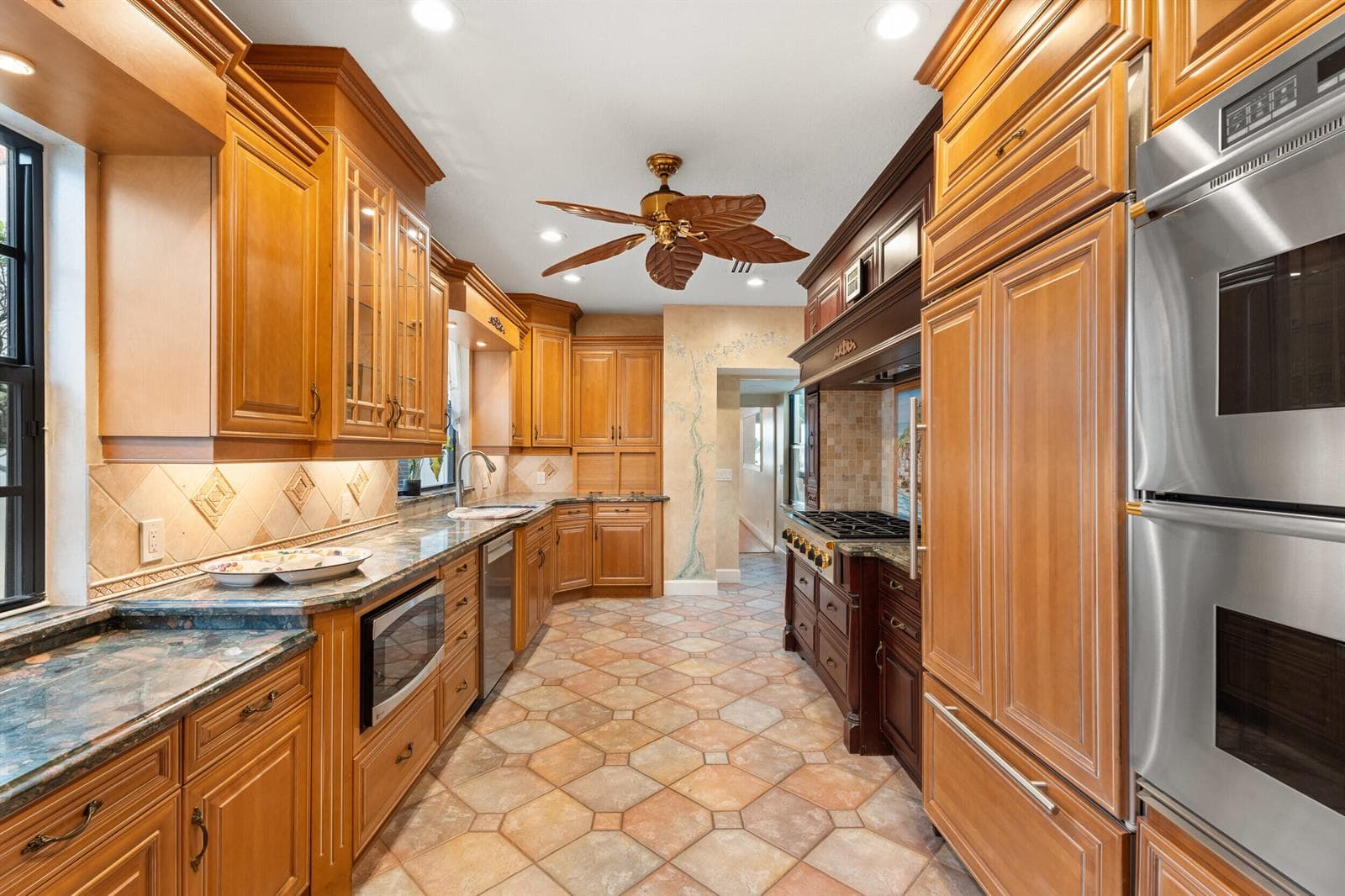 114 S Lake Drive photo 14