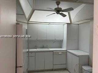 300 Bayview Dr 707 photo 13