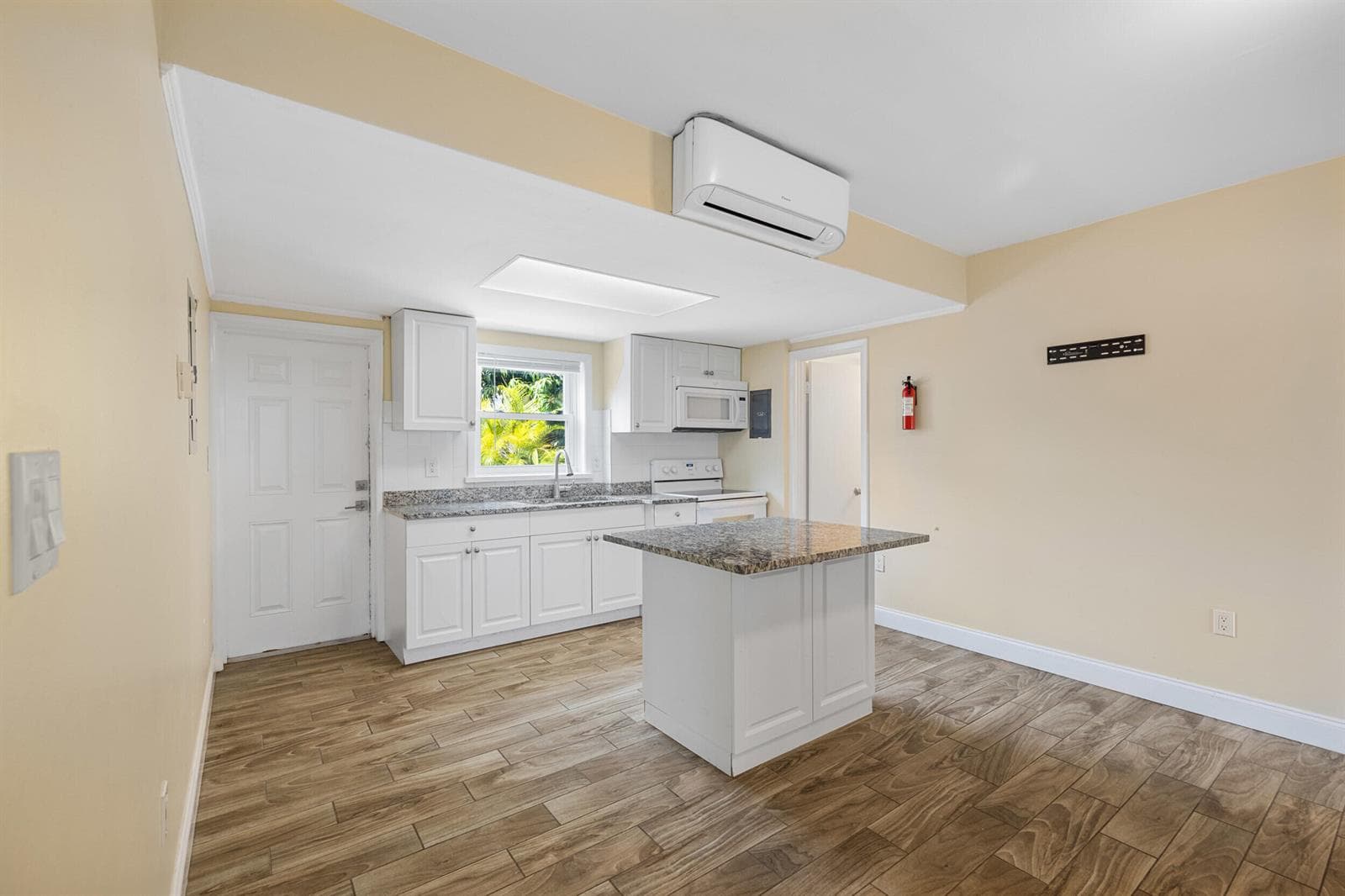5409 N Flagler Drive photo 6