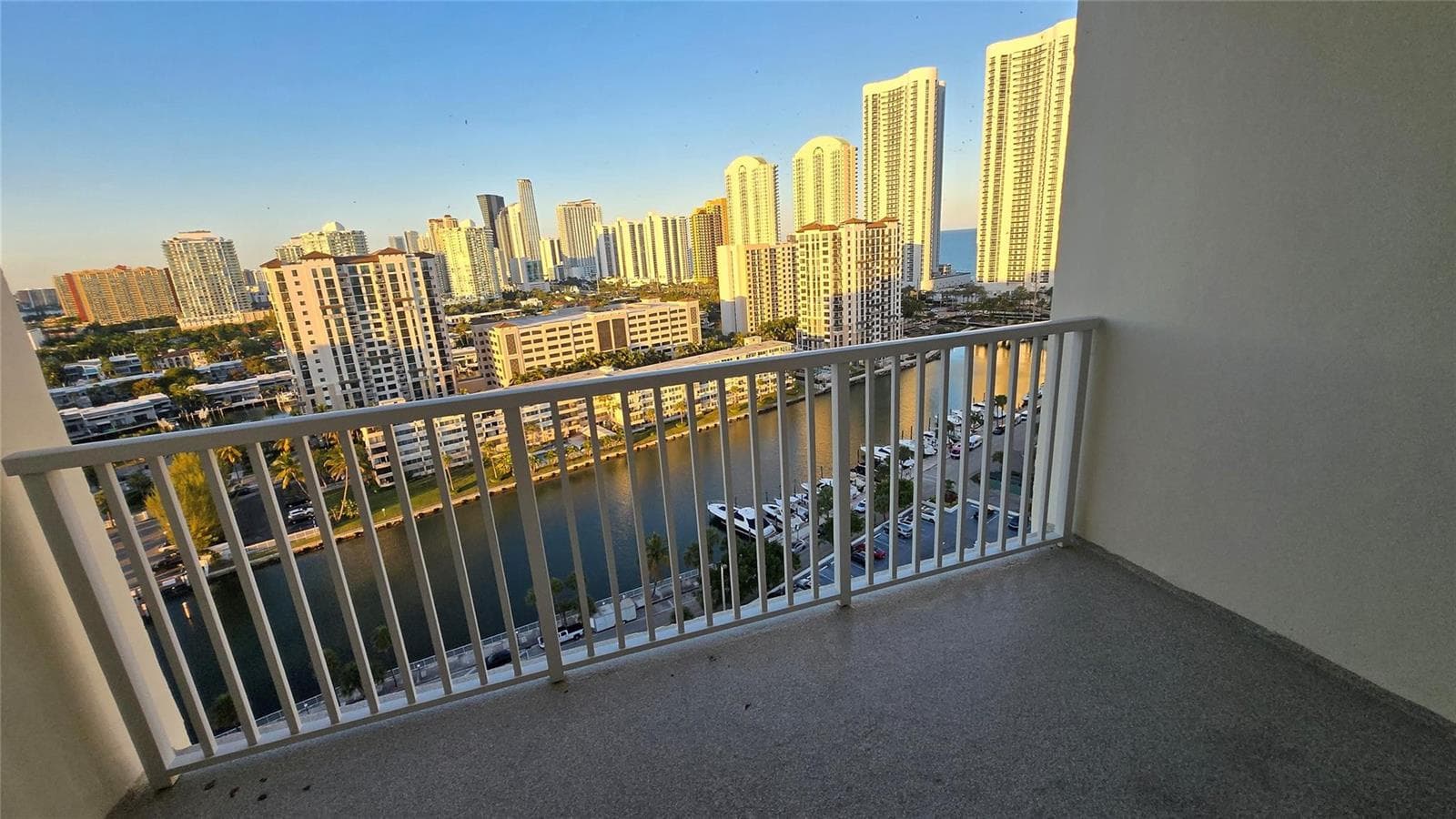 300 Bayview Drive 1911 photo 14