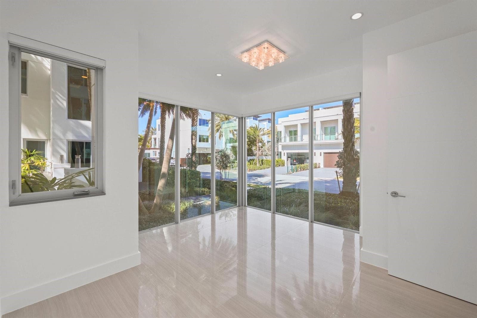 238 Shore Court photo 8