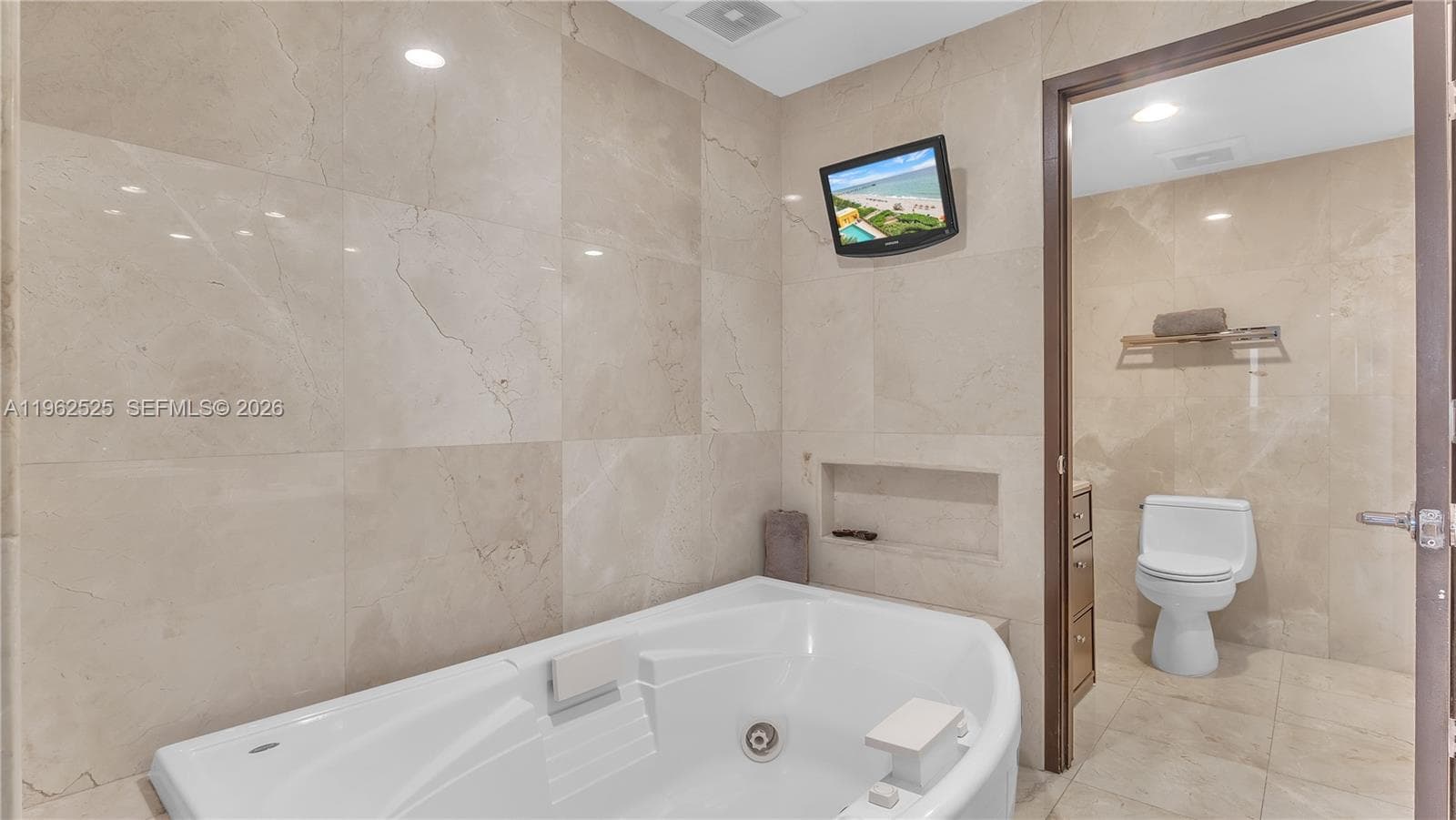 16275 Collins Ave 903 photo 22