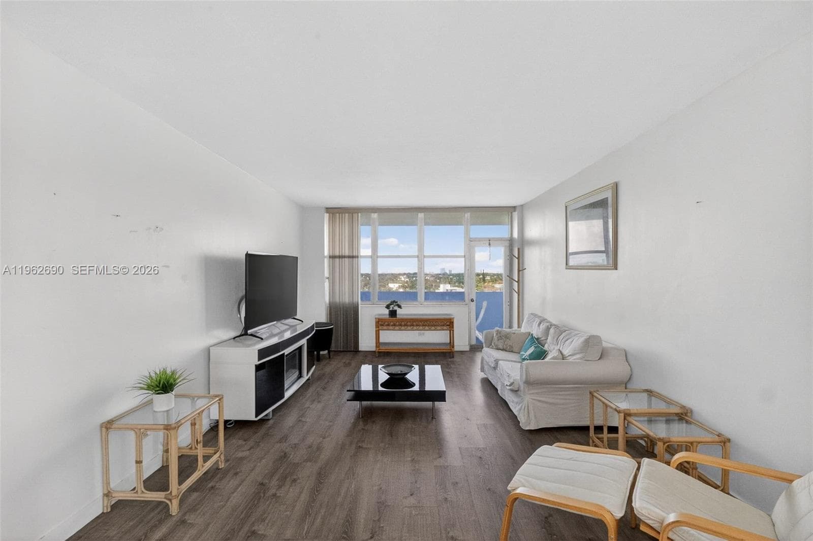 7441 Wayne Avenue 8J photo 3
