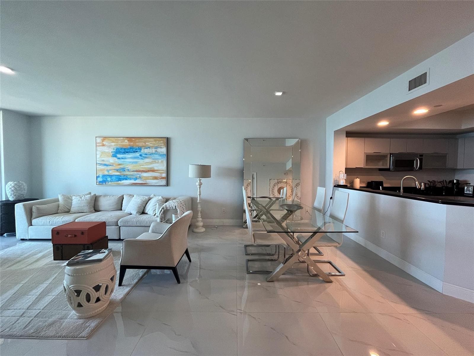 2650 Lake Shore Drive 803 photo 18