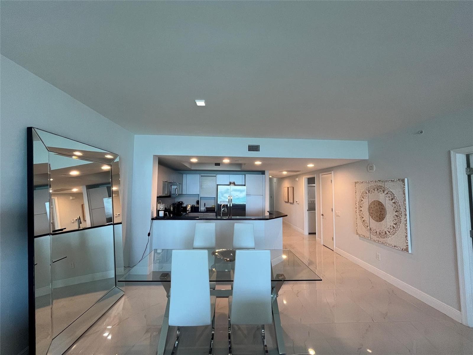 2650 Lake Shore Drive 803 photo 21