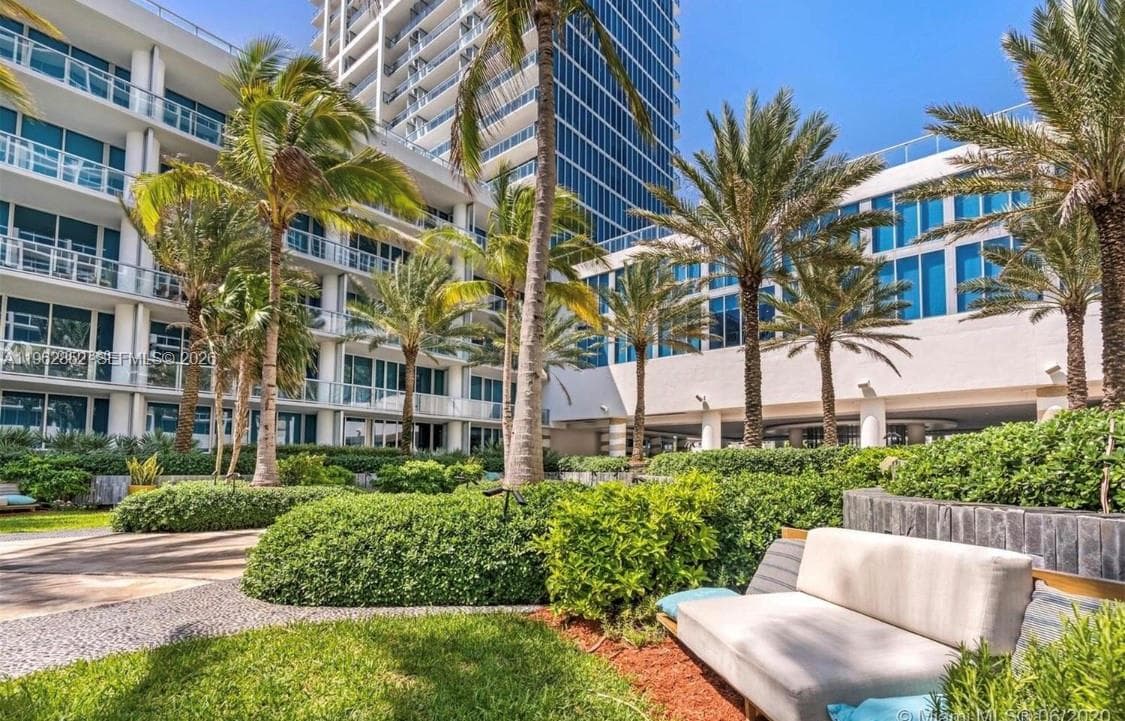 6801 Collins Ave 1415- photo 19