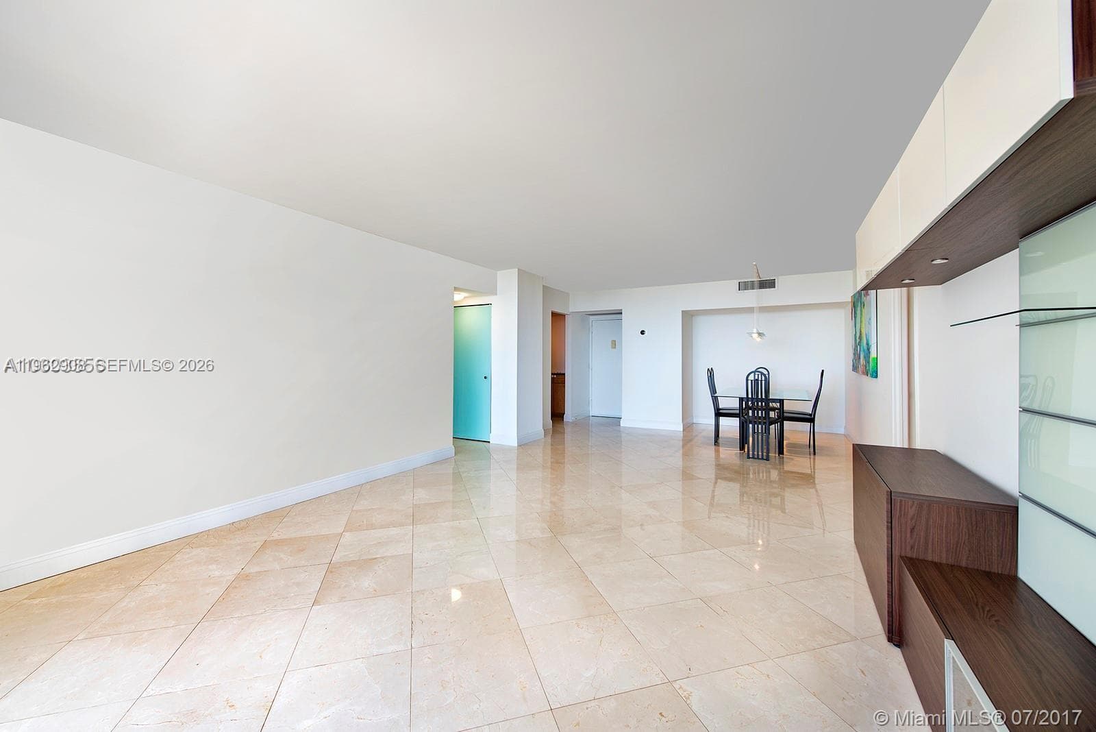 20505 E Country Club Dr 935 photo 5