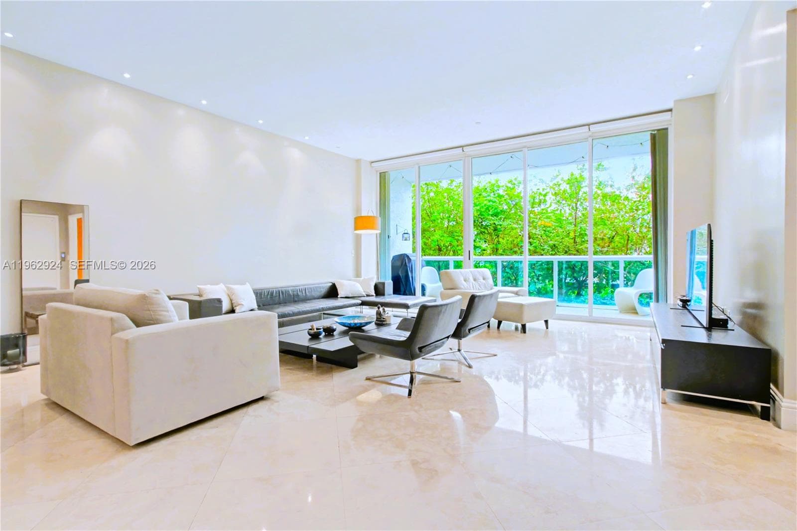 16500 Collins Ave TH-9 photo 6