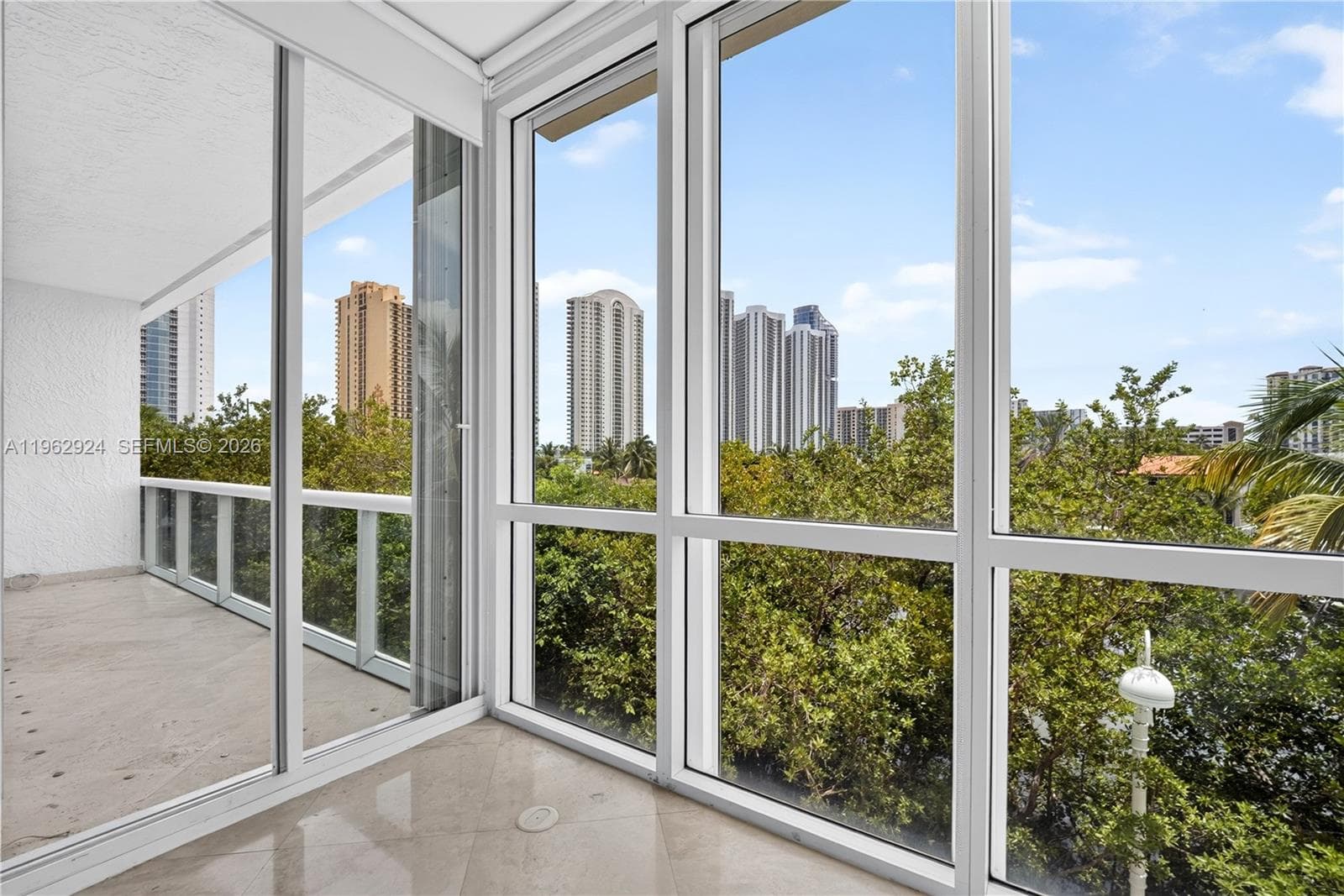 16500 Collins Ave TH-9 photo 13