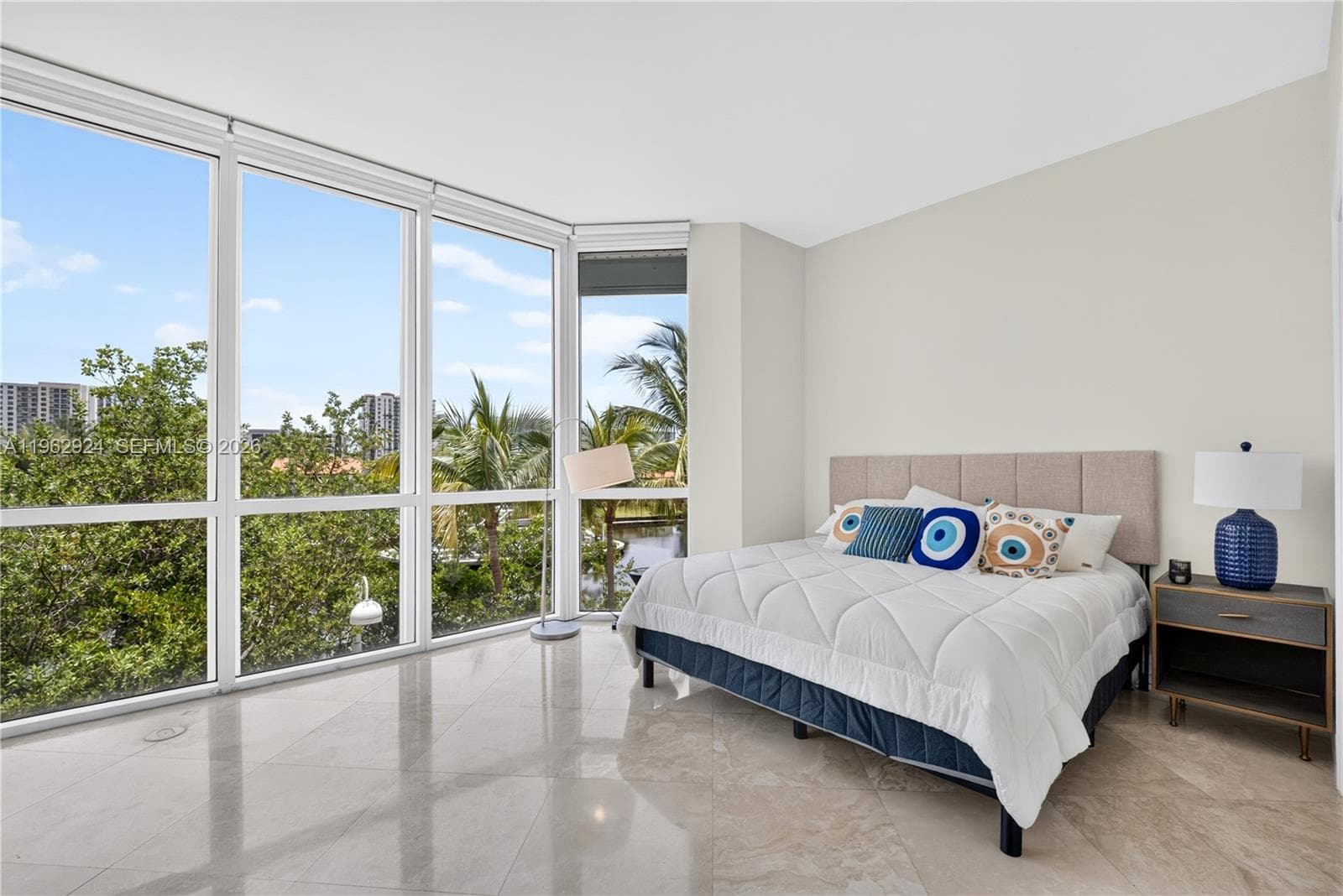 16500 Collins Ave TH-9 photo 24
