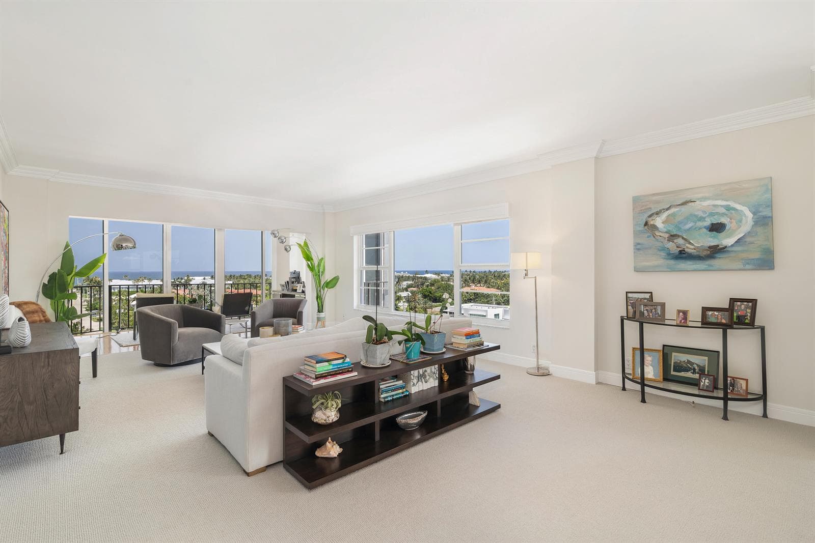 400 Seasage Drive 806 photo 1