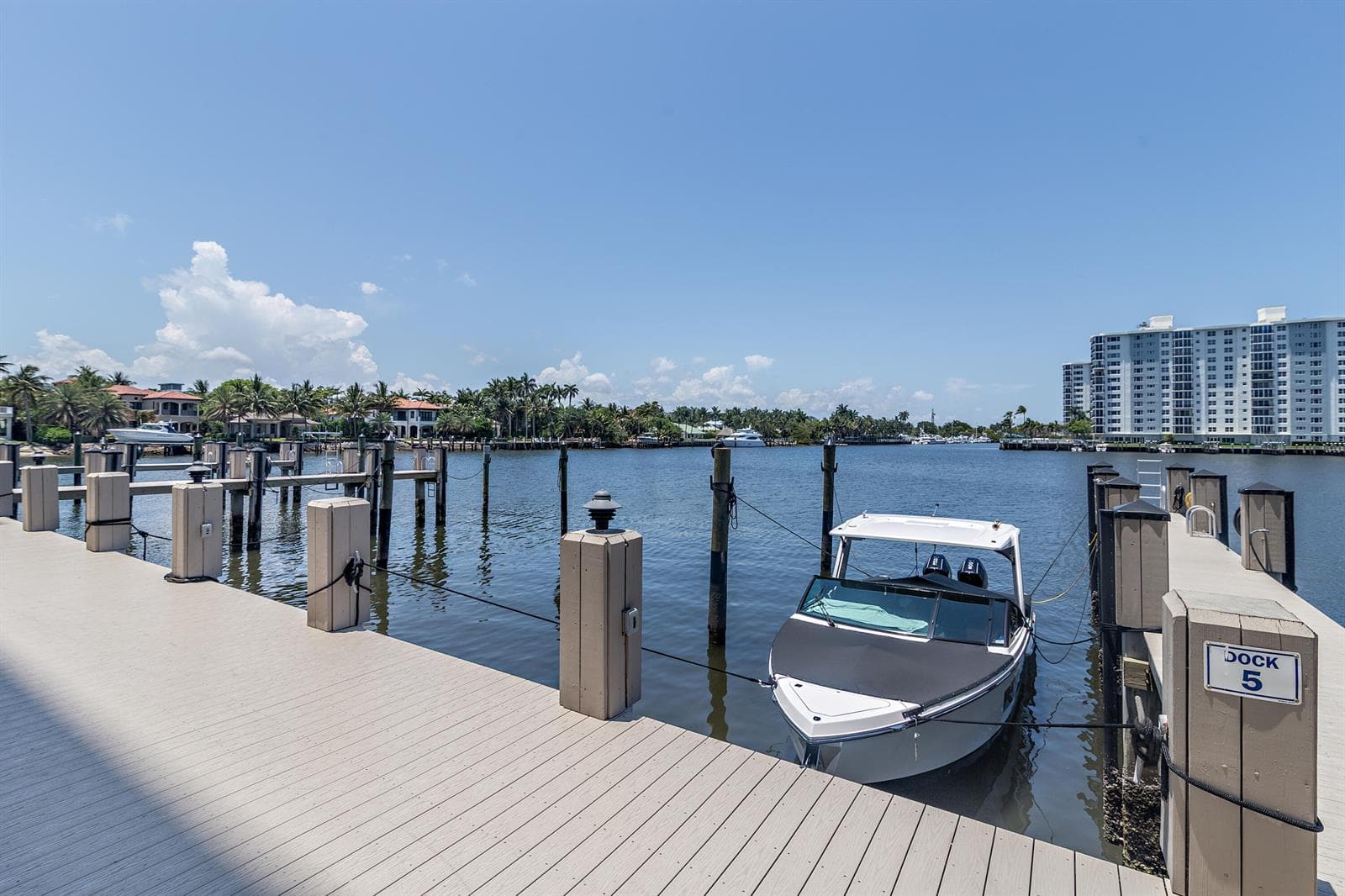 400 Seasage Drive 806 photo 21
