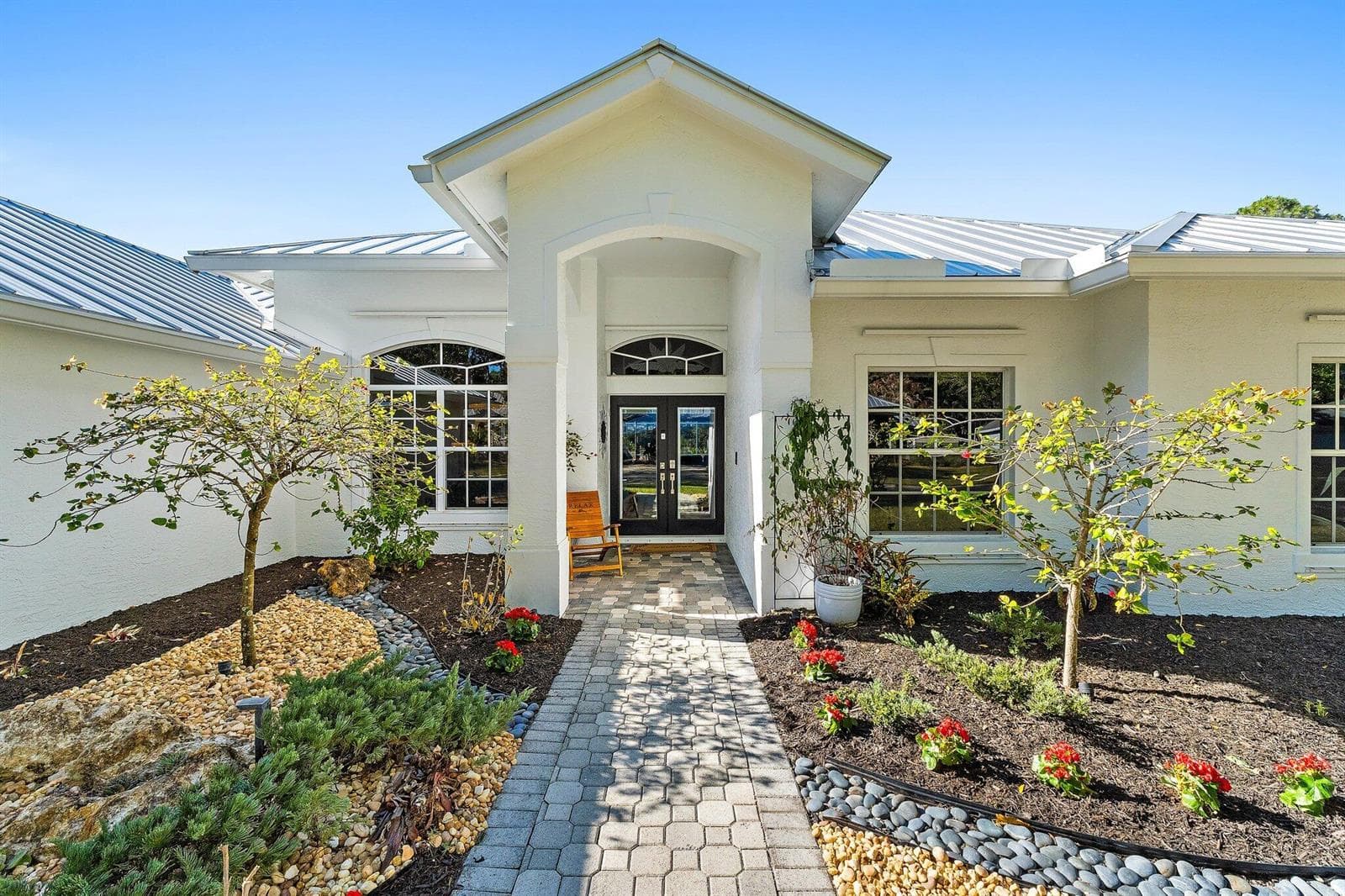 8888 SW Fishermans Wharf Drive photo 2