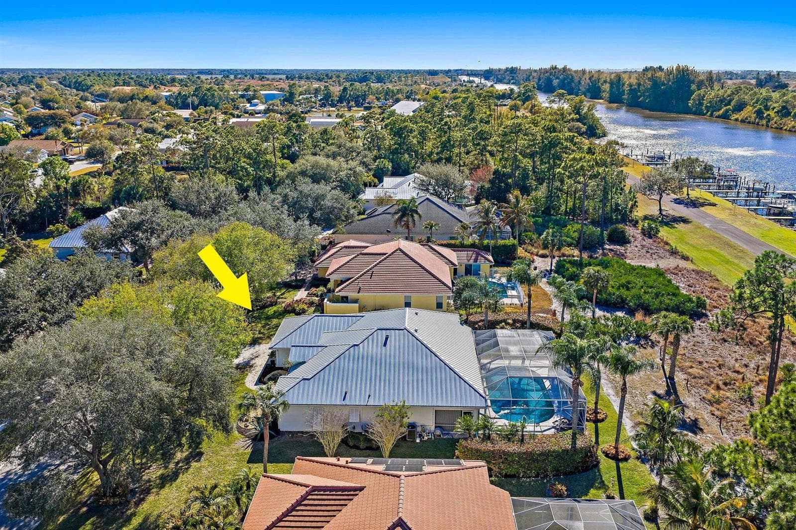 8888 SW Fishermans Wharf Drive photo 5