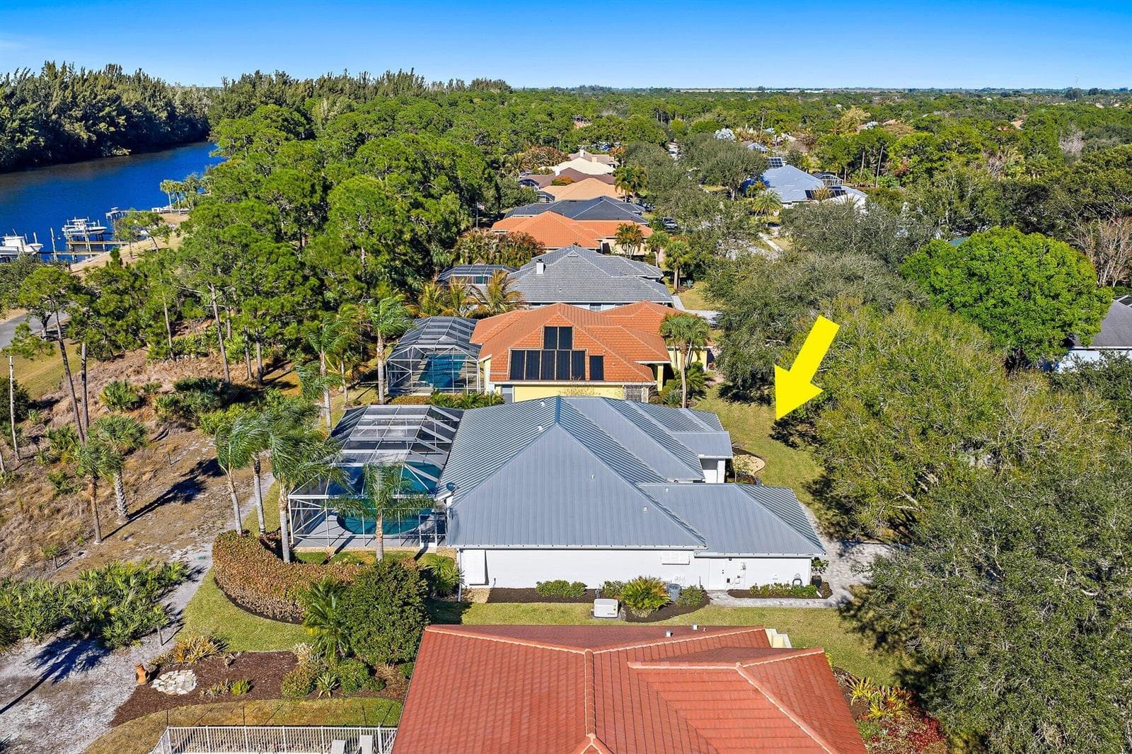 8888 SW Fishermans Wharf Drive photo 8