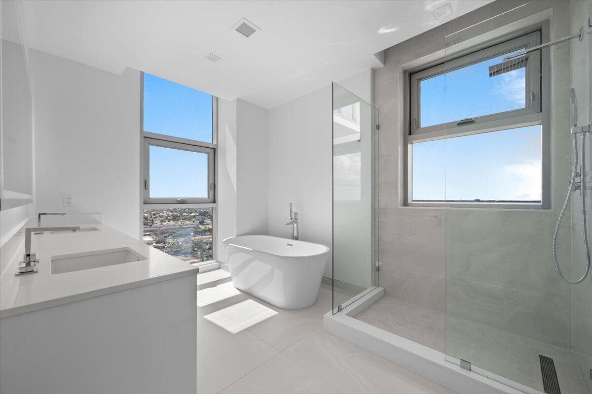 220 Lake Shore Drive 2223 photo 14