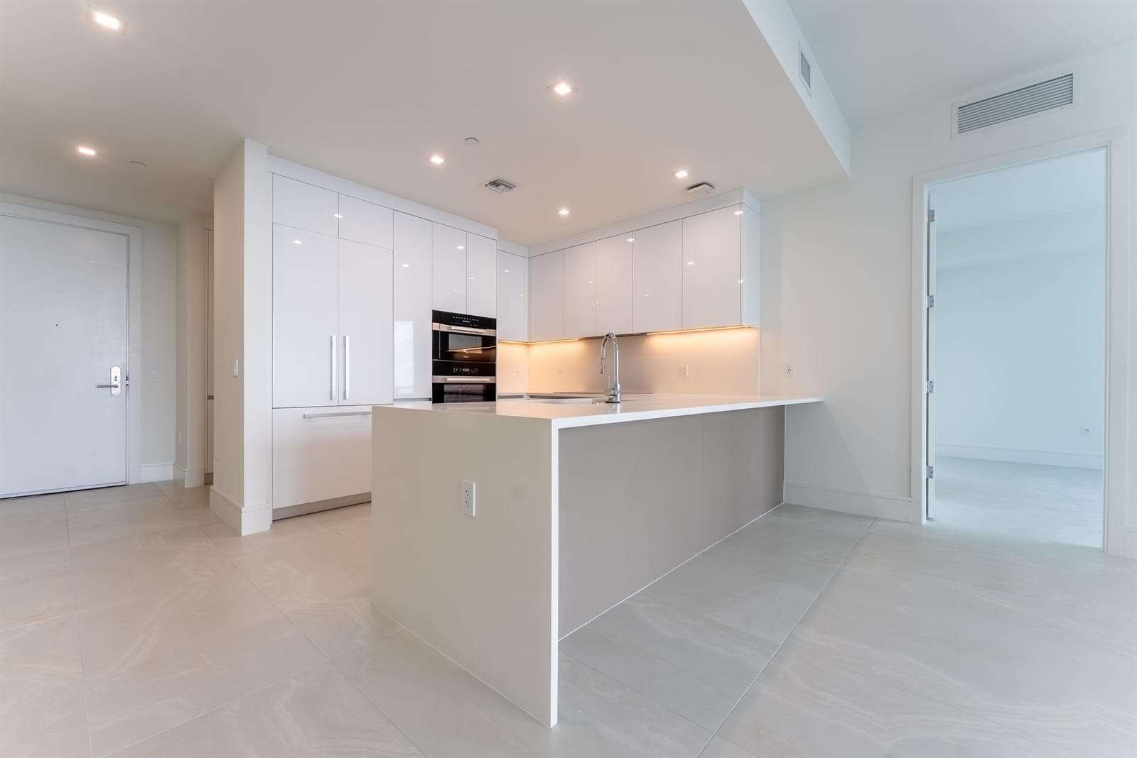 220 Lake Shore Drive 1011 photo 9