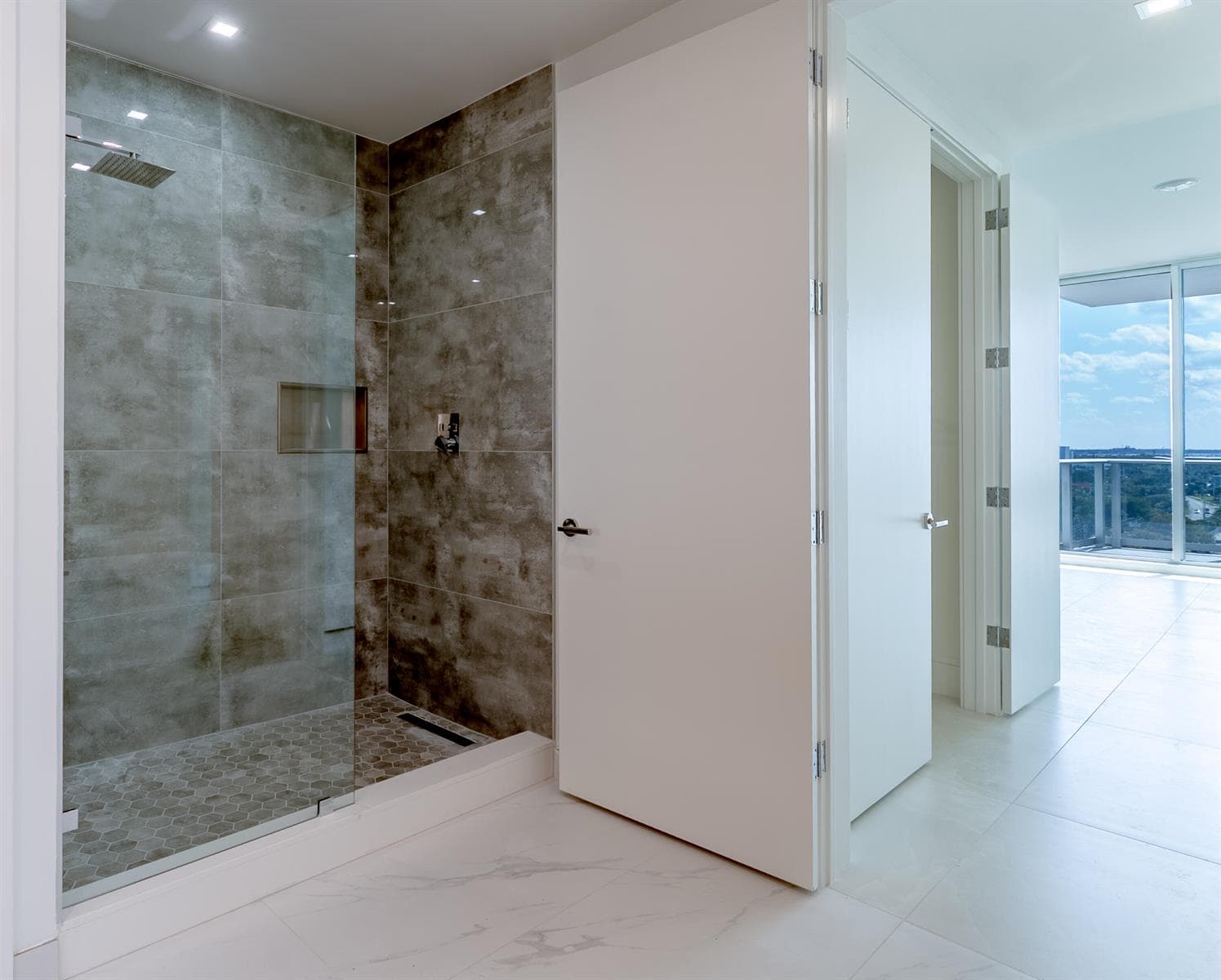 220 Lake Shore Drive 1011 photo 19