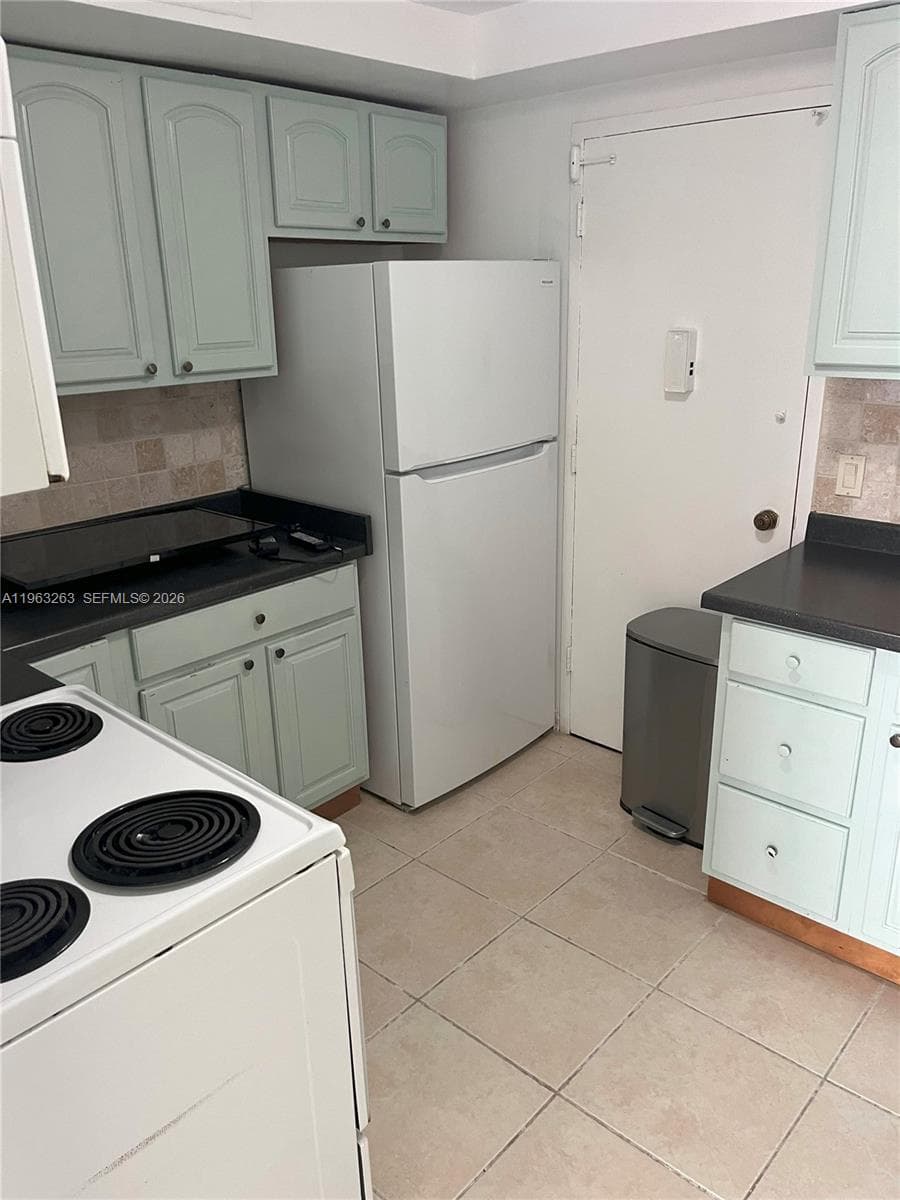 3505 S Ocean Dr 502 photo 12