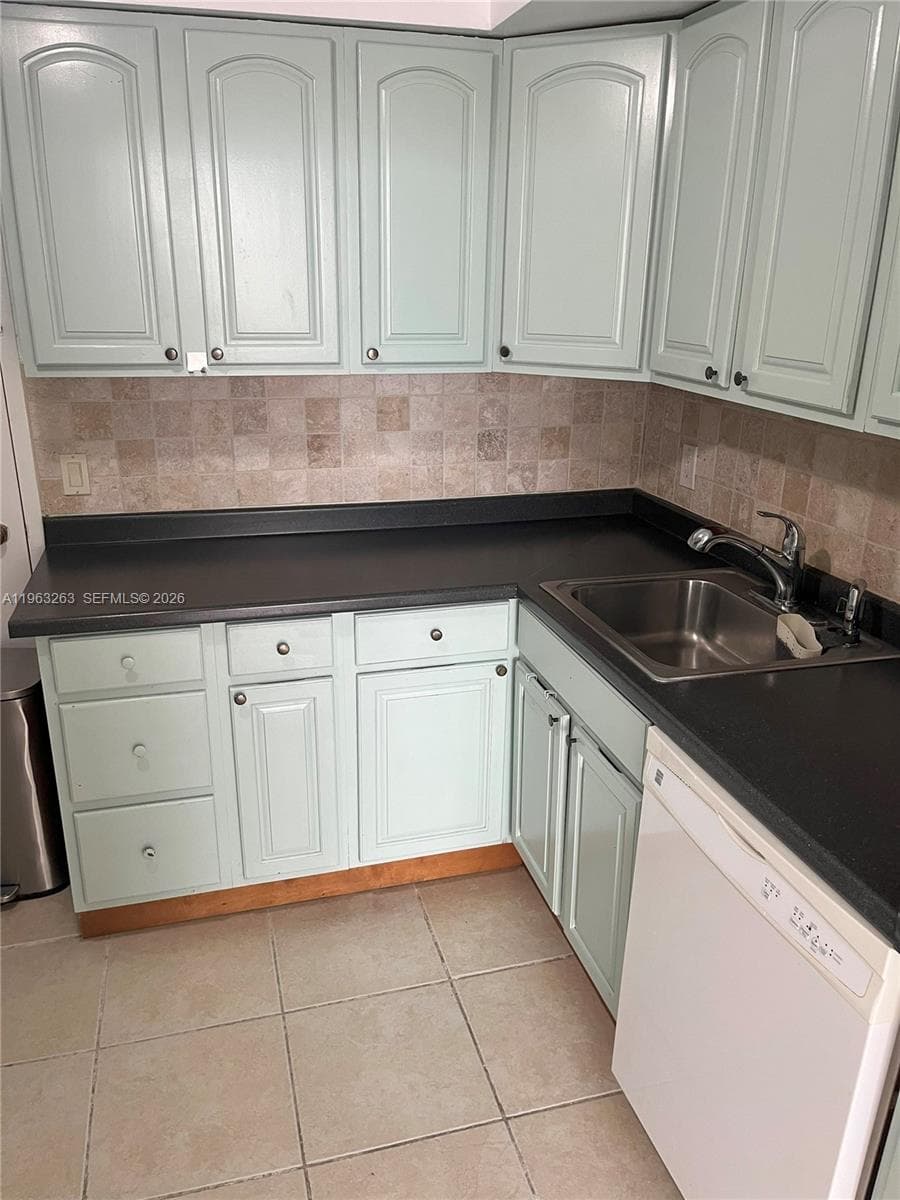 3505 S Ocean Dr 502 photo 7