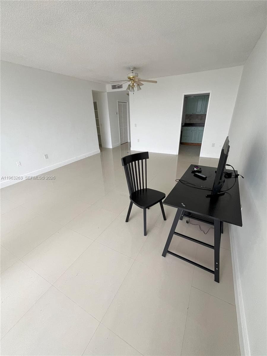 3505 S Ocean Dr 502 photo 9