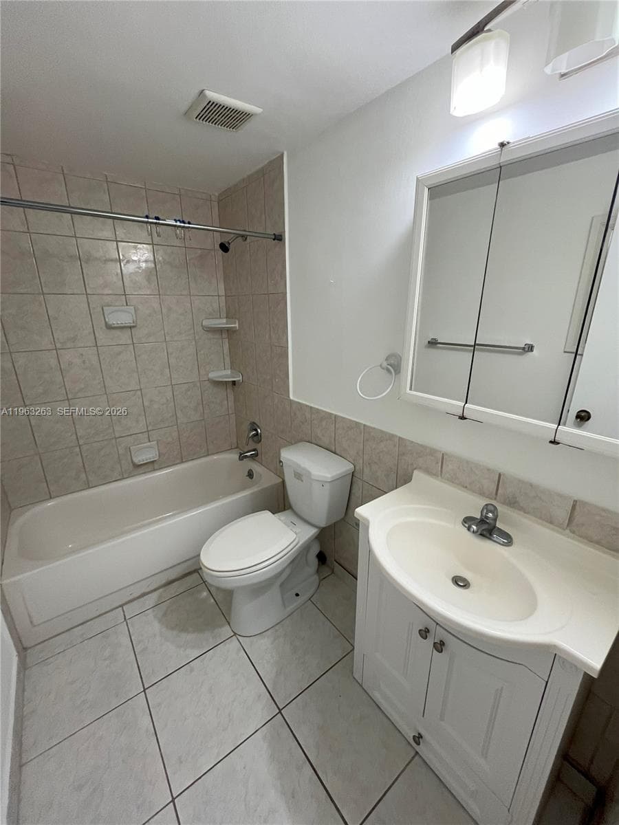3505 S Ocean Dr 502 photo 10