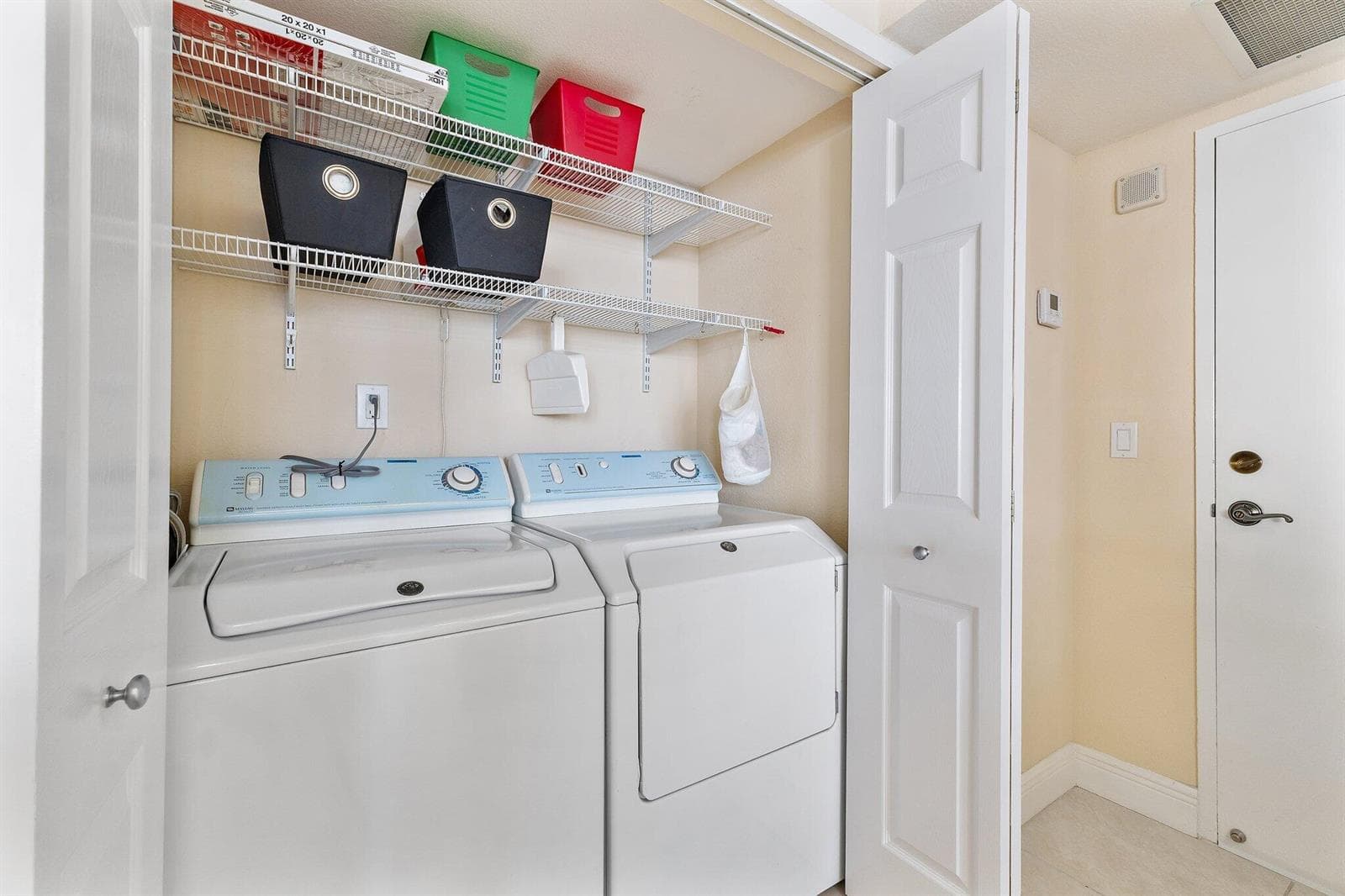5440 N Ocean Drive 907 photo 20
