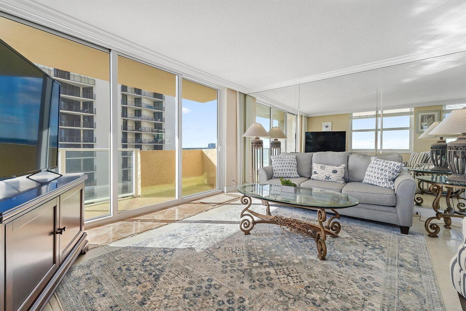 5440 N Ocean Drive 907 photo 15