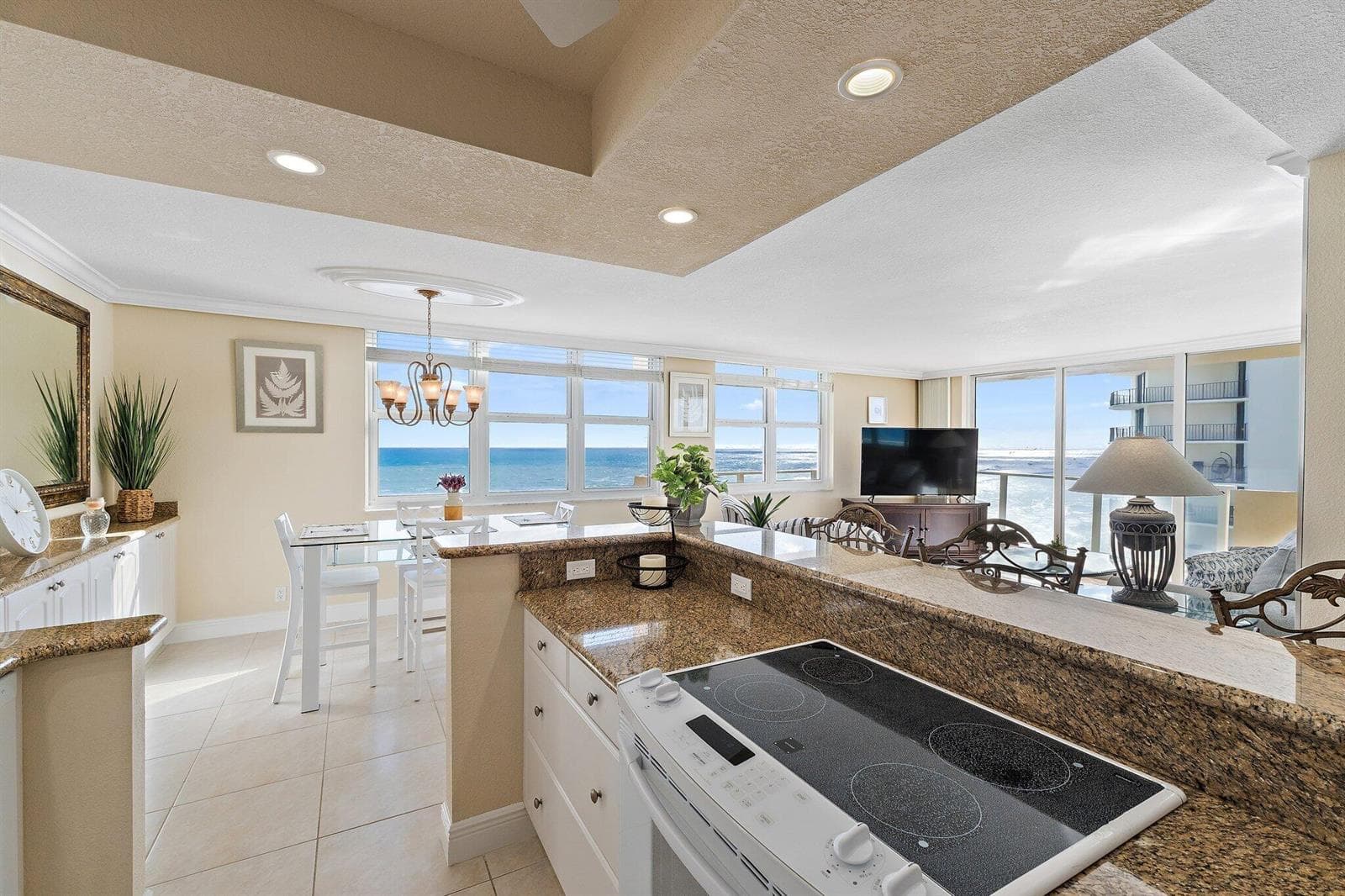 5440 N Ocean Drive 907 photo 4