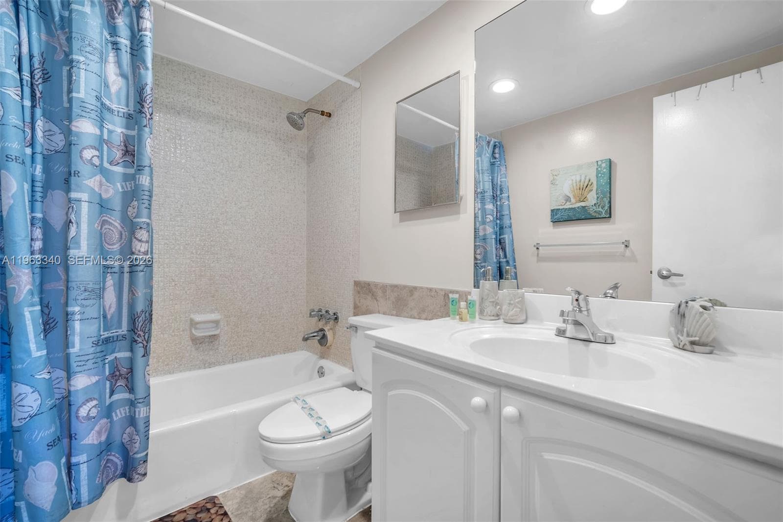3801 S Ocean Dr 2W photo 17