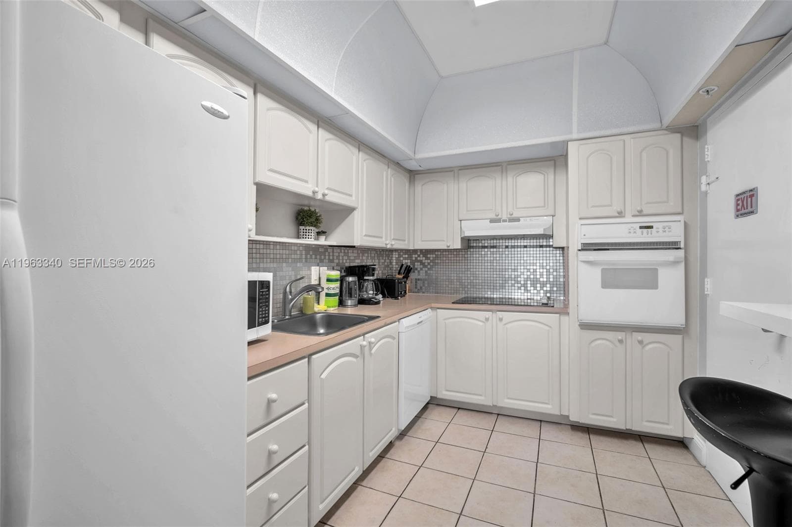 3801 S Ocean Dr 2W photo 10
