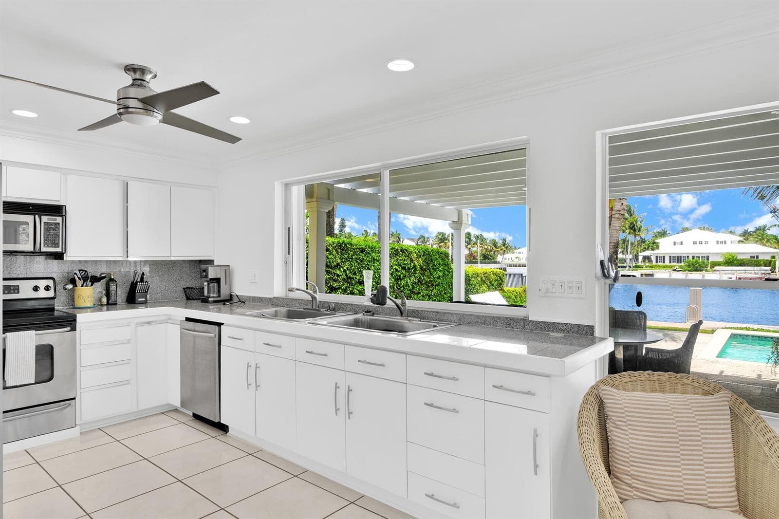 3211 Karen Drive photo 9