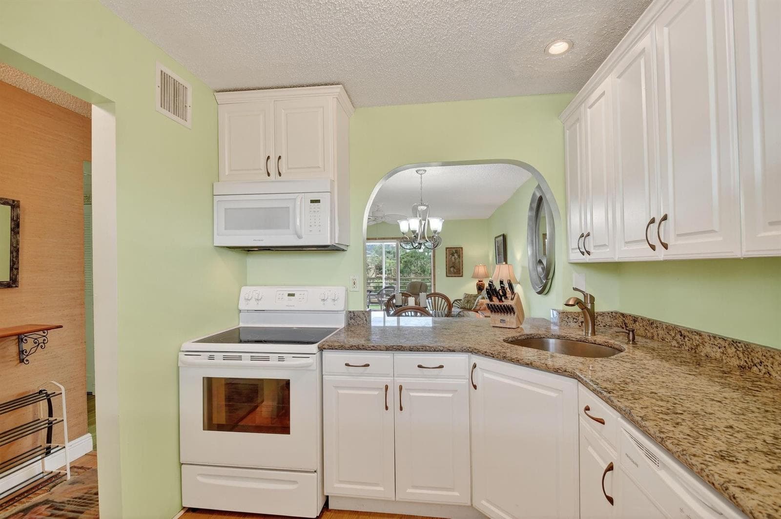 2856 Garden Drive 310 photo 9
