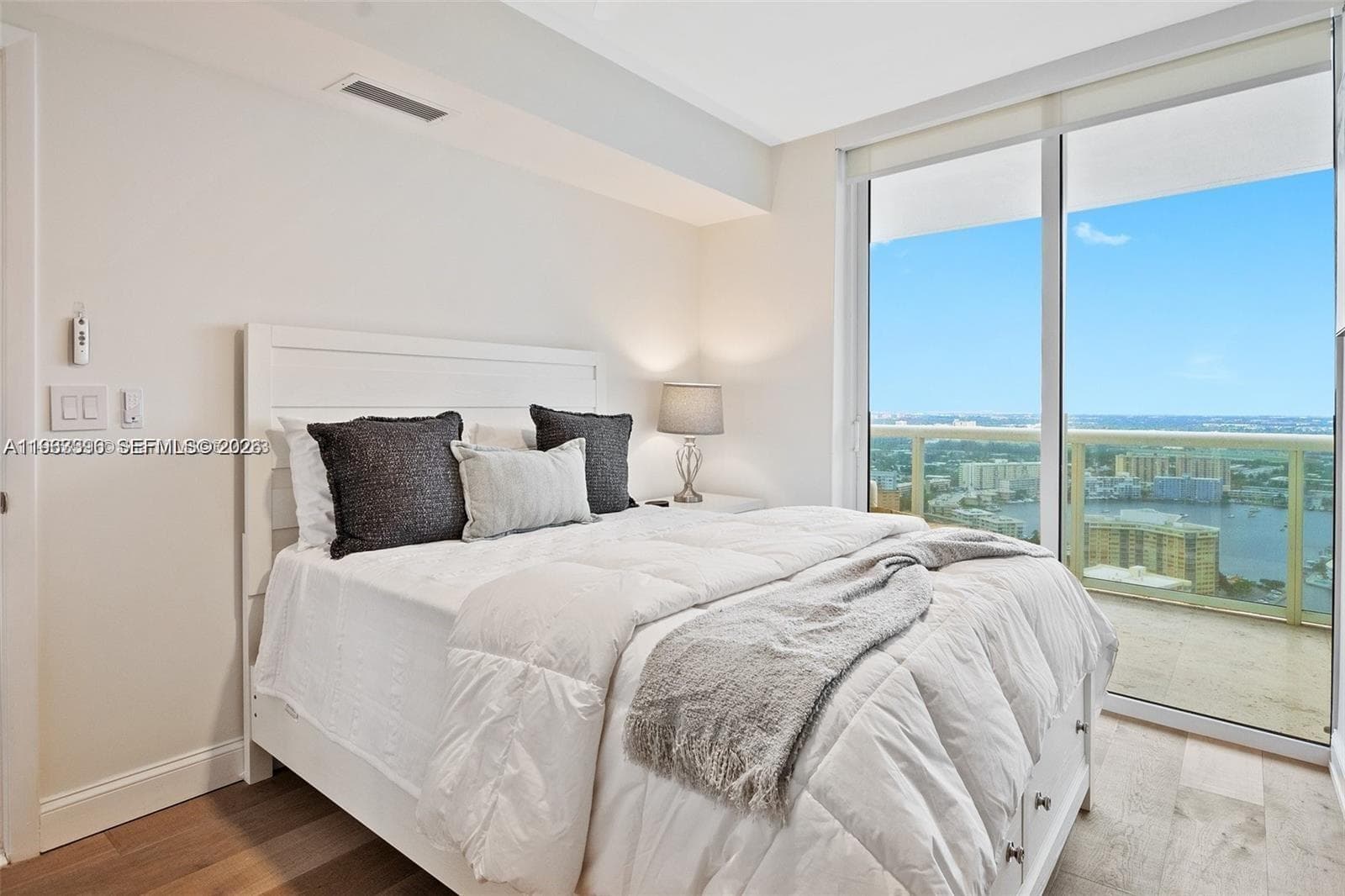 1800 S Ocean Dr 3608 photo 17
