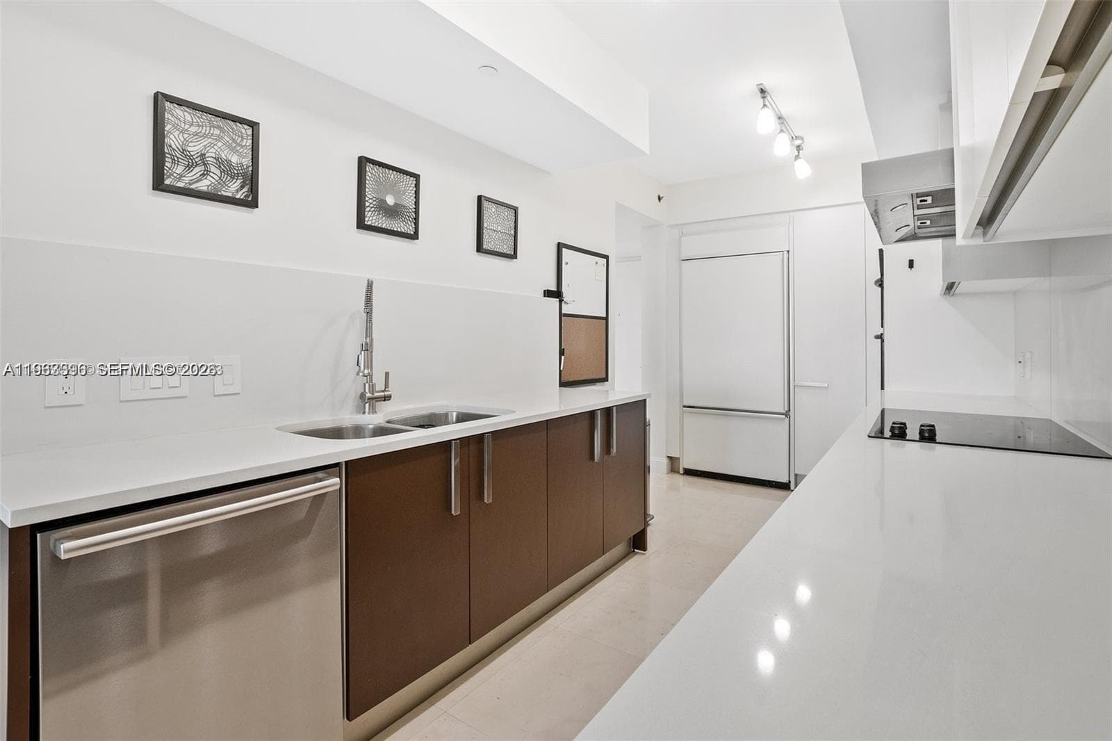 1800 S Ocean Dr 3608 photo 9