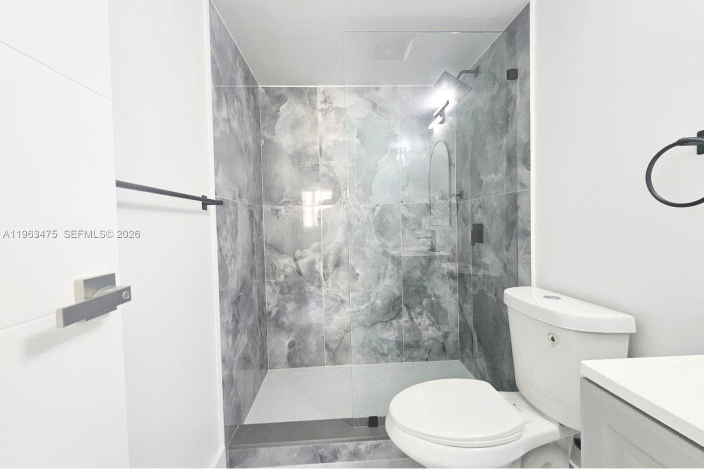 333 17th Ct 203B photo 12